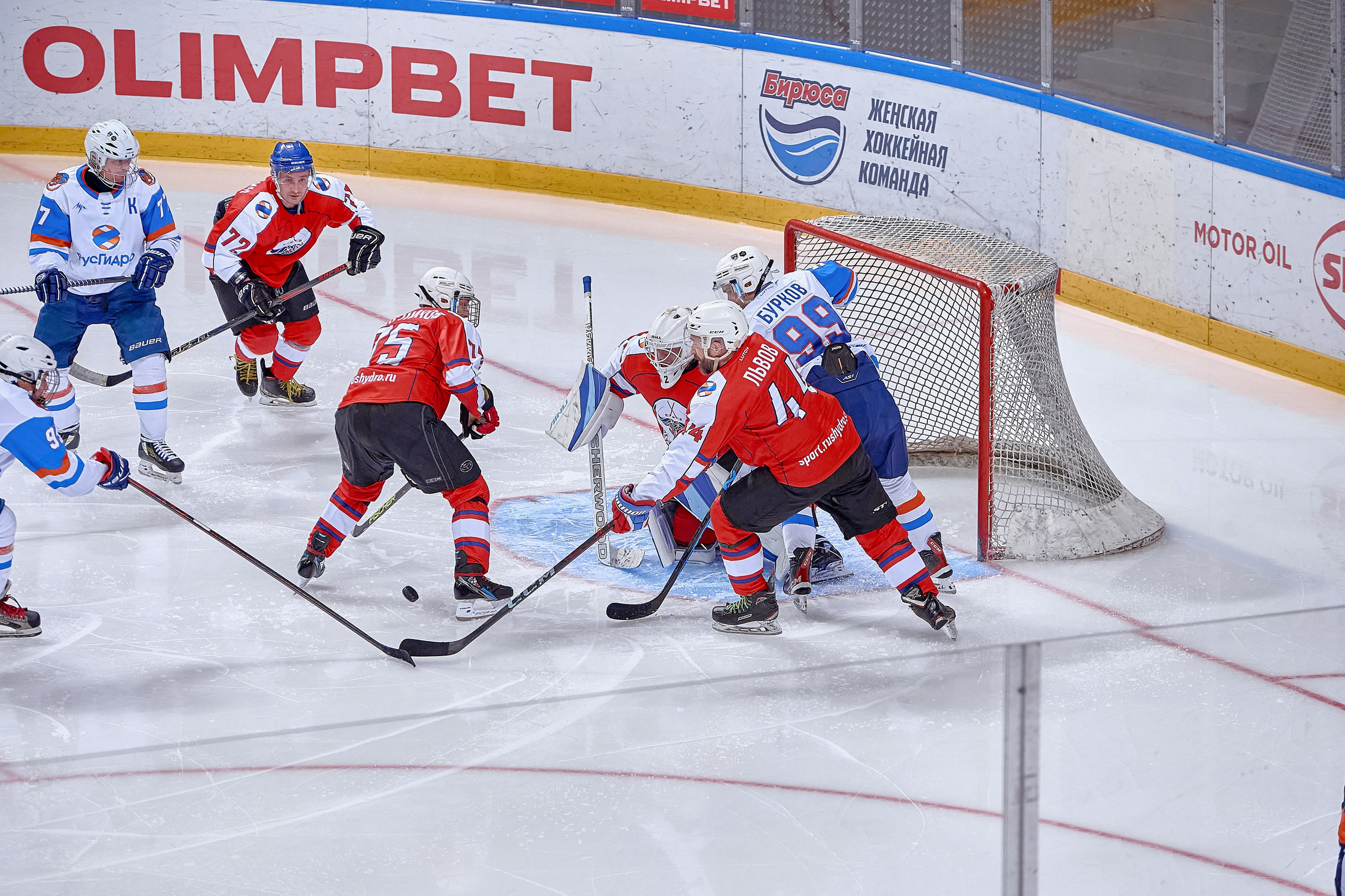 Платинум Арена — Хоккей — РусГидро. Фотограф Яковлев Роман — Красноярск