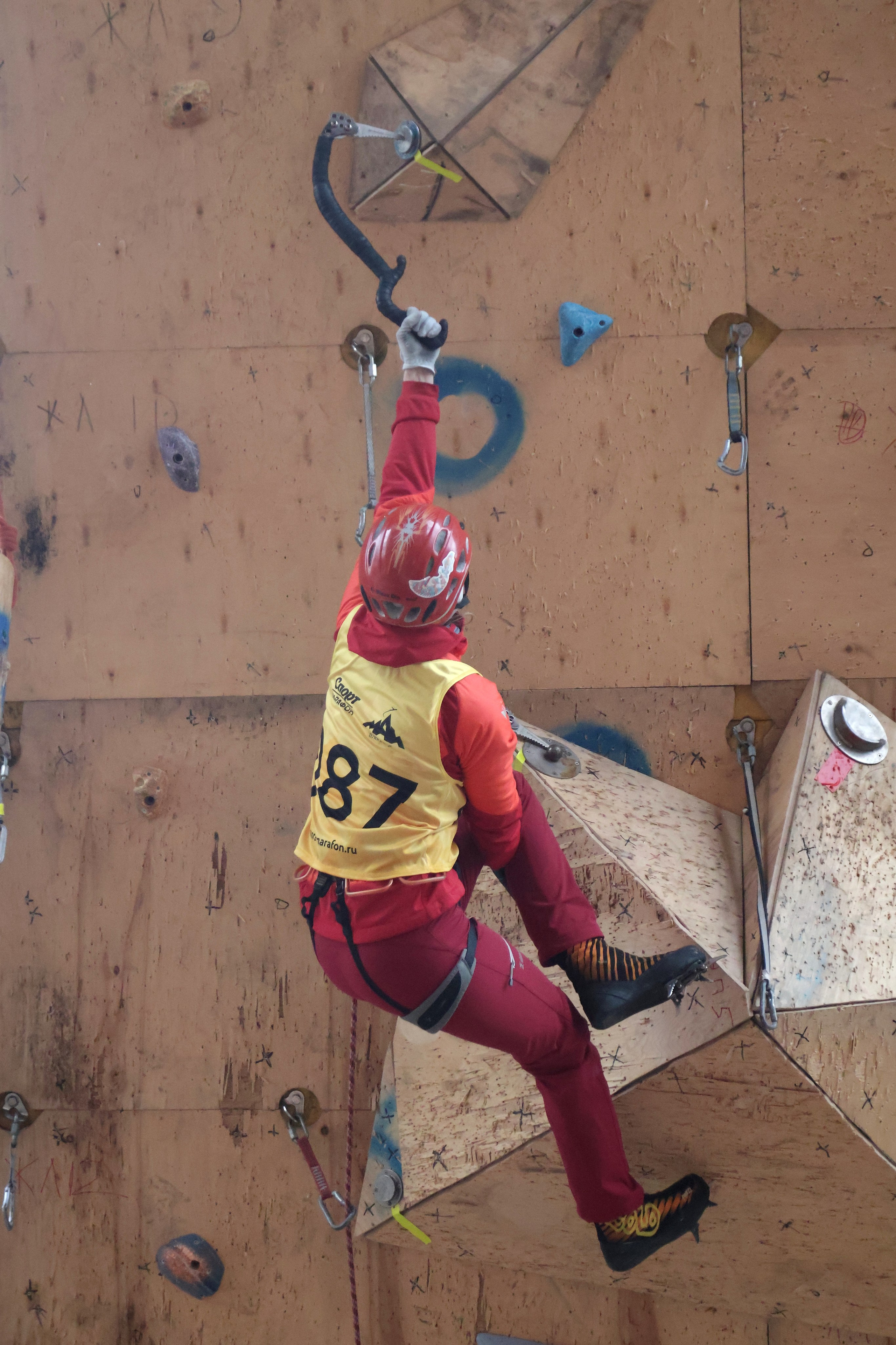 Чемпионат Москвы по ледолазанию. Спортивный и репортажный фотограф Ермакова Светлана