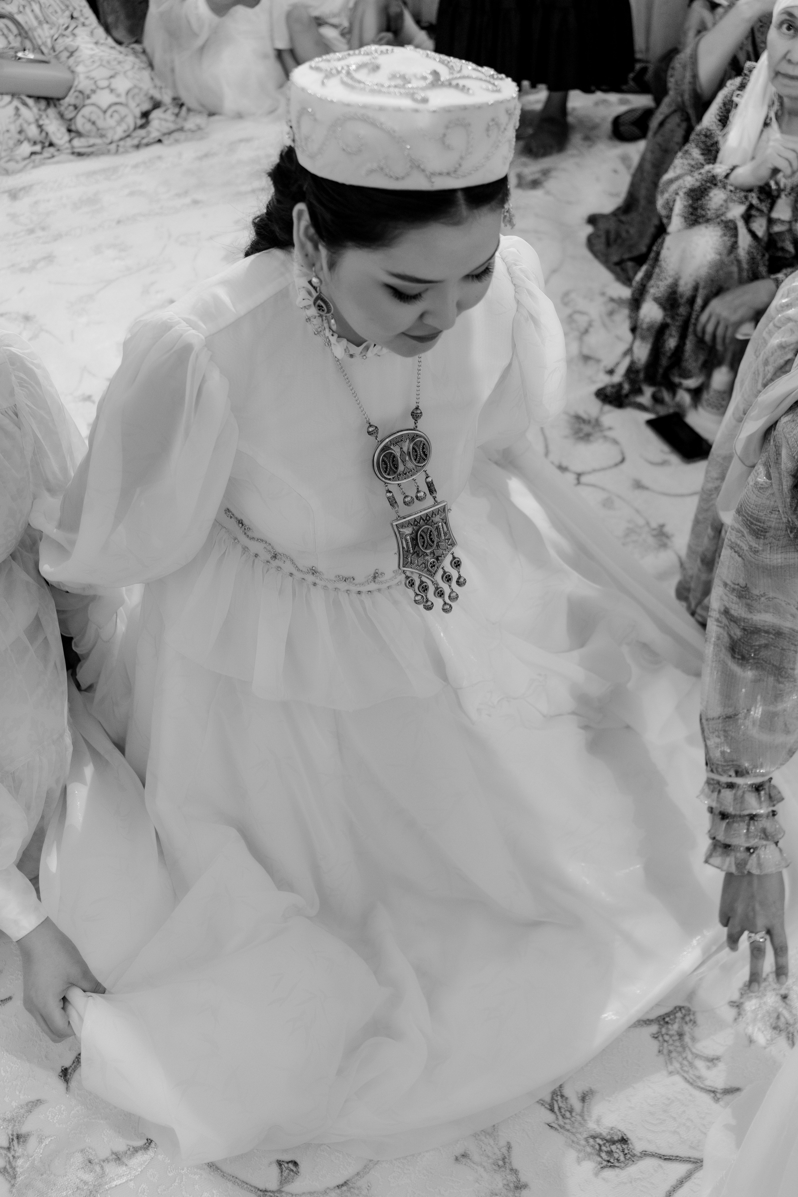 Aynur — syrğa salu. Wedding and Love story Photographer