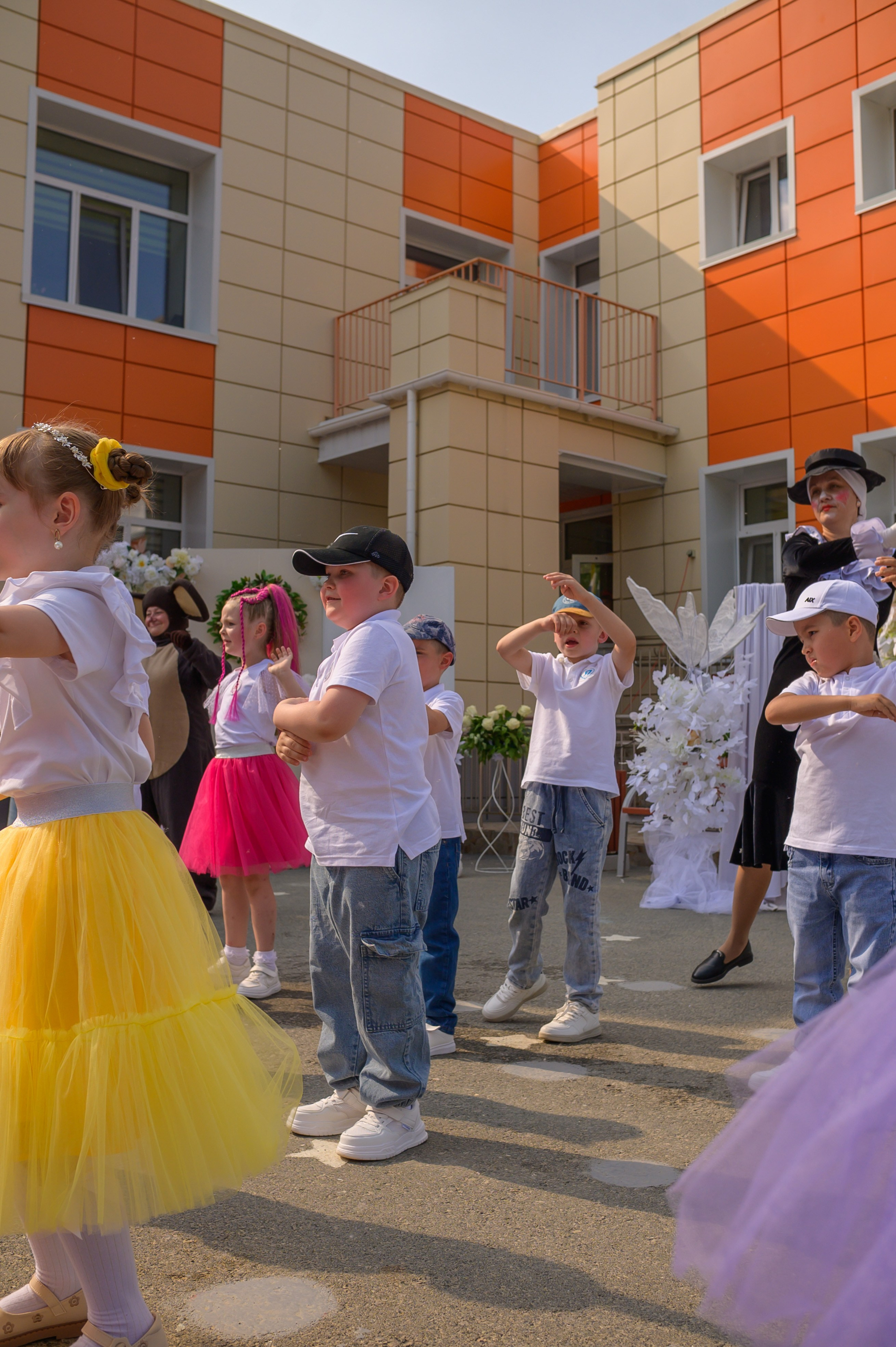 Репортаж выпускного группа «Фантазёры» 3 садик. Фотограф новорожденных, семейный детский в Тюмени Татьяна Морозова