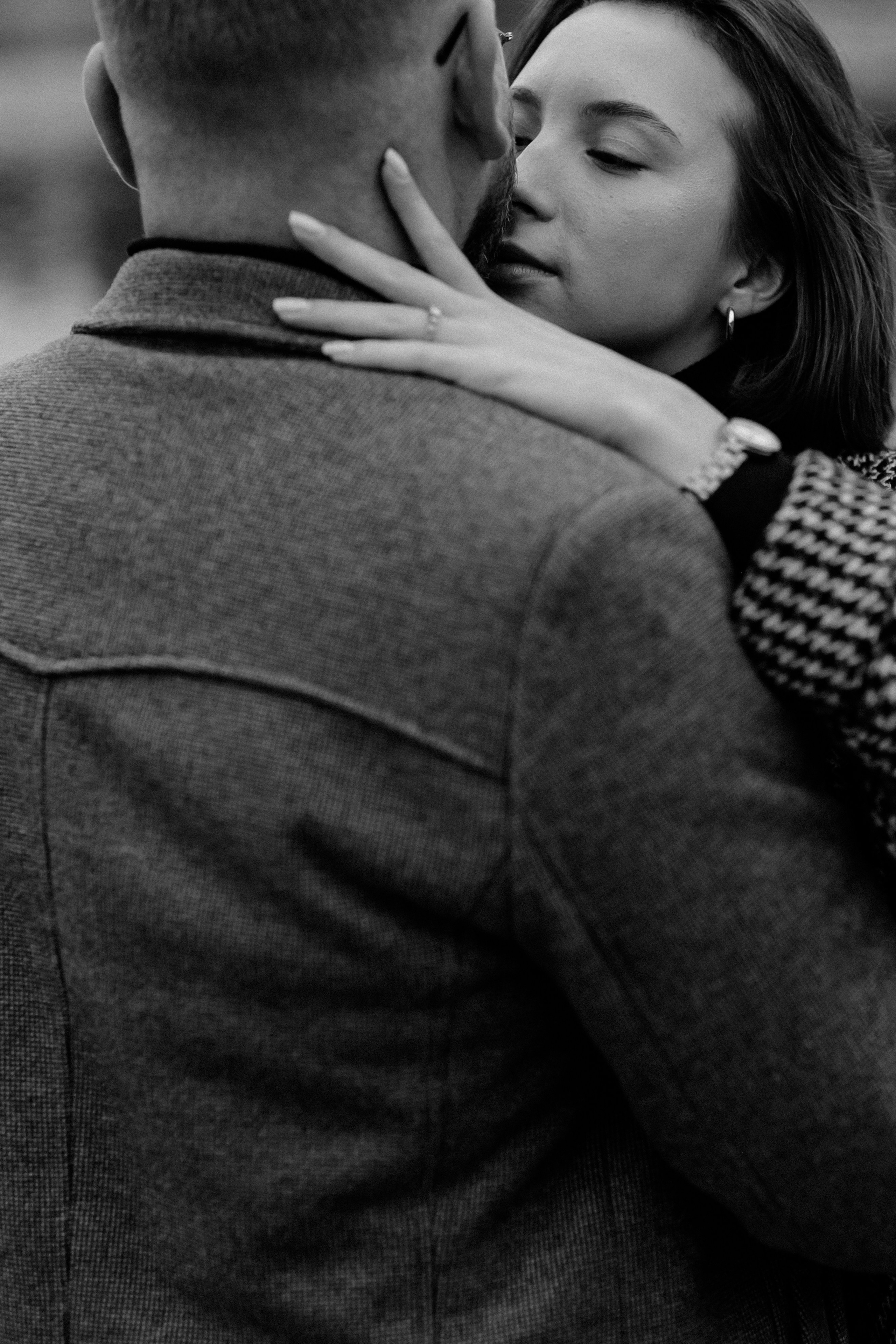 Фотосессия влюбленных осенью в городе. Свадебный и репортажный фотограф в Ярославле и Санкт-Петербурге Роман Микрюков