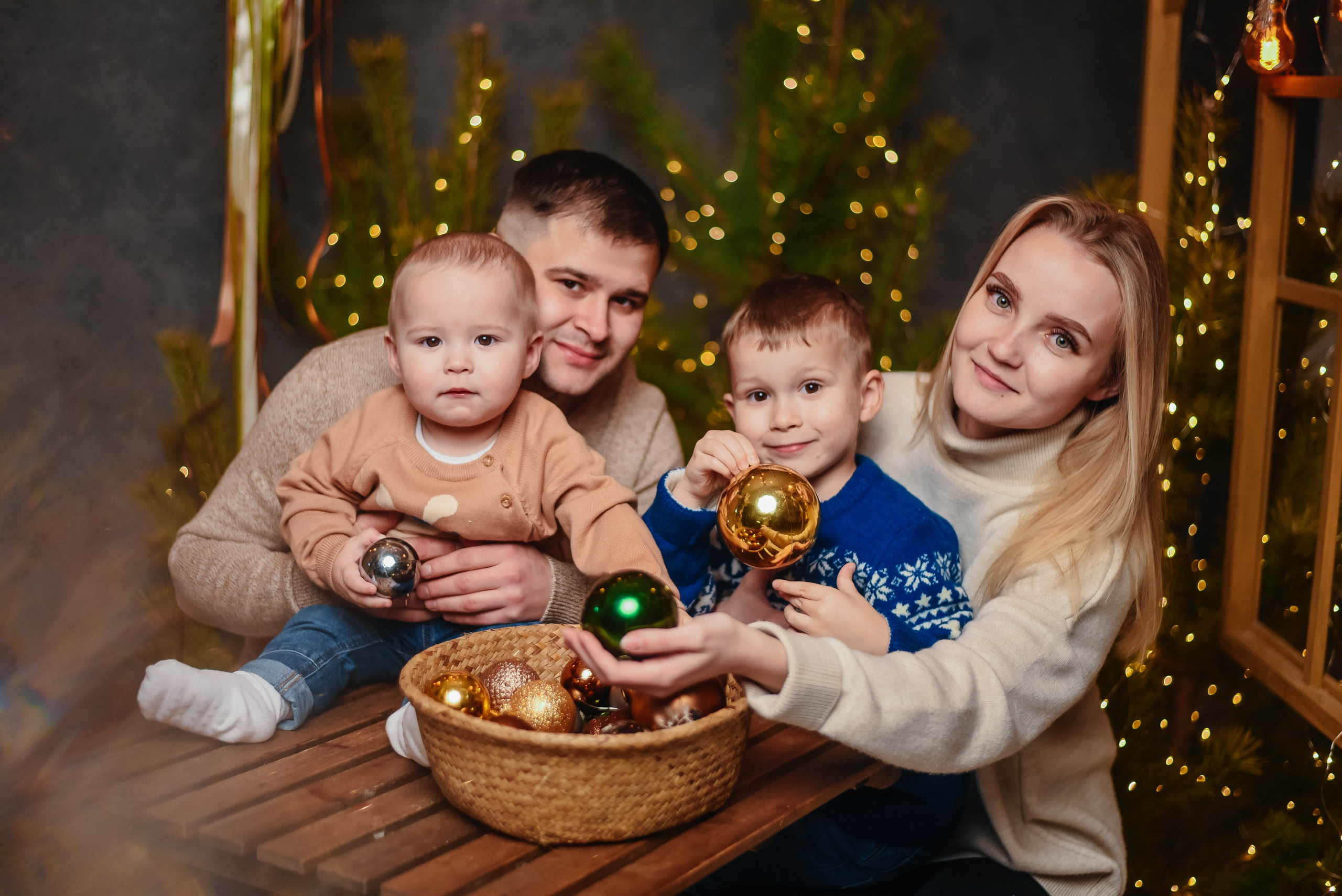 Студия LightRoom Сыктывкар. Семейный фотограф в городе Сыктывкаре