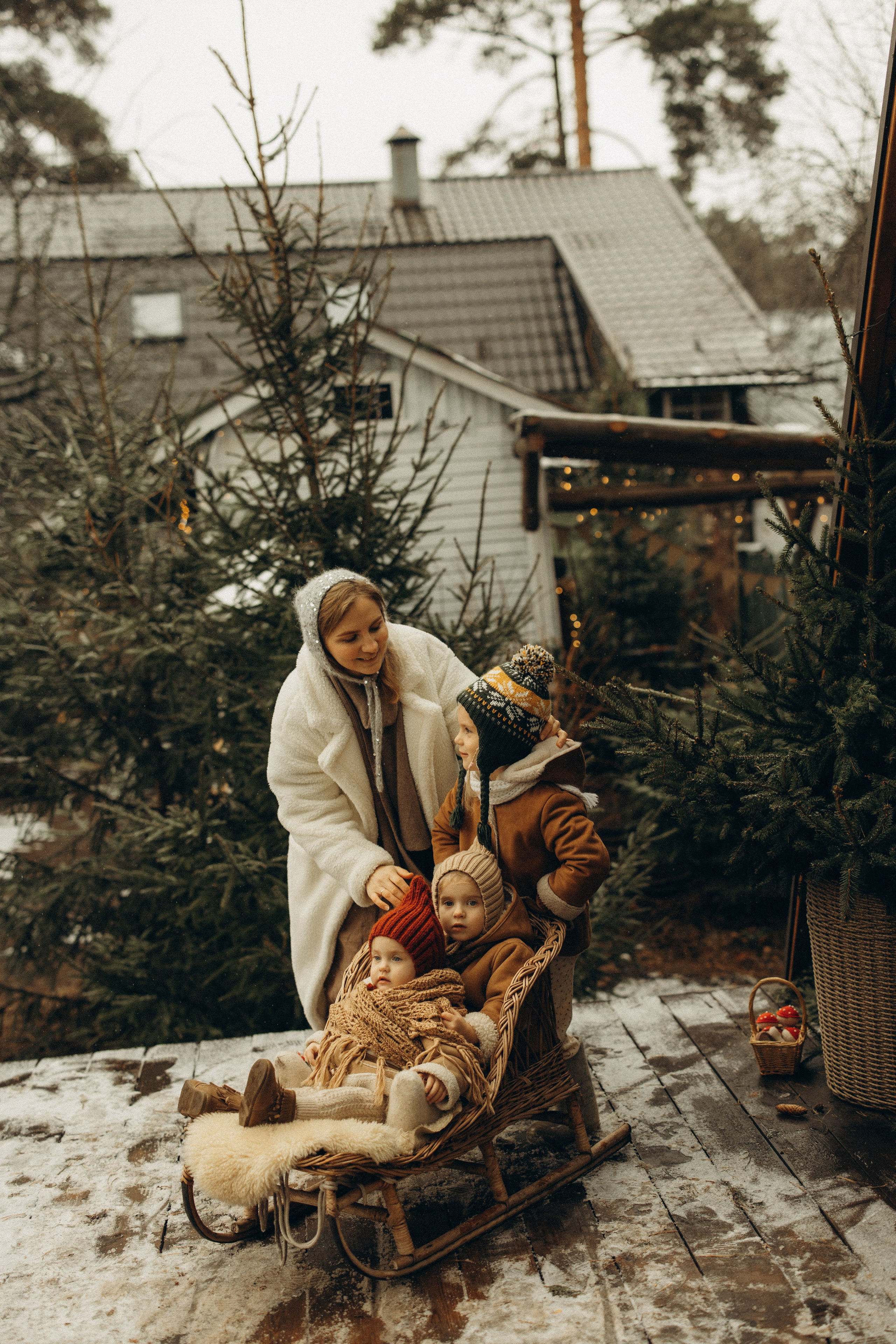 Ира, Дуня, Агуся, Маша. Семейный фотограф Оля Гладченко