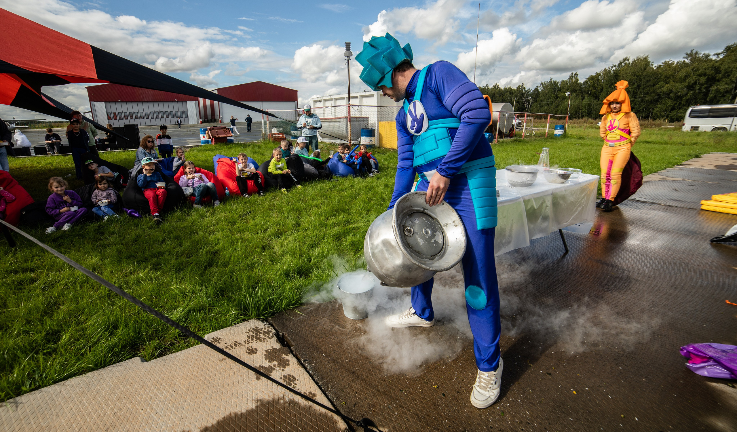 УЗСТ- Корпоративный тимбилдинг на аэродроме. Репортажный и свадебный фотограф в Челябинске Елисеев Павел