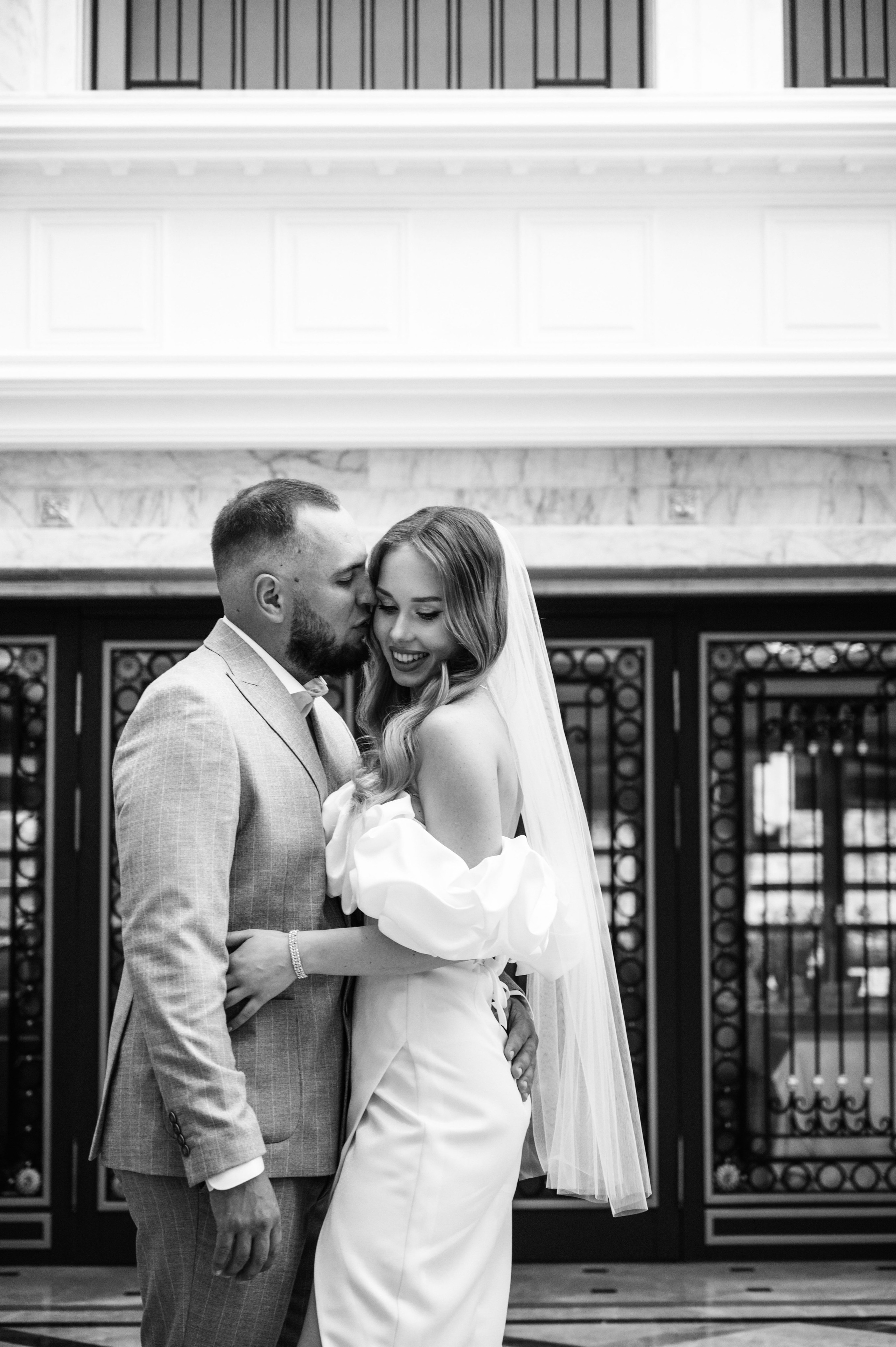 Свадьба. Профессиональный фотограф беременности в СПБ. Стильные фотосессии беременности в стиле минимализм и классическая фотография