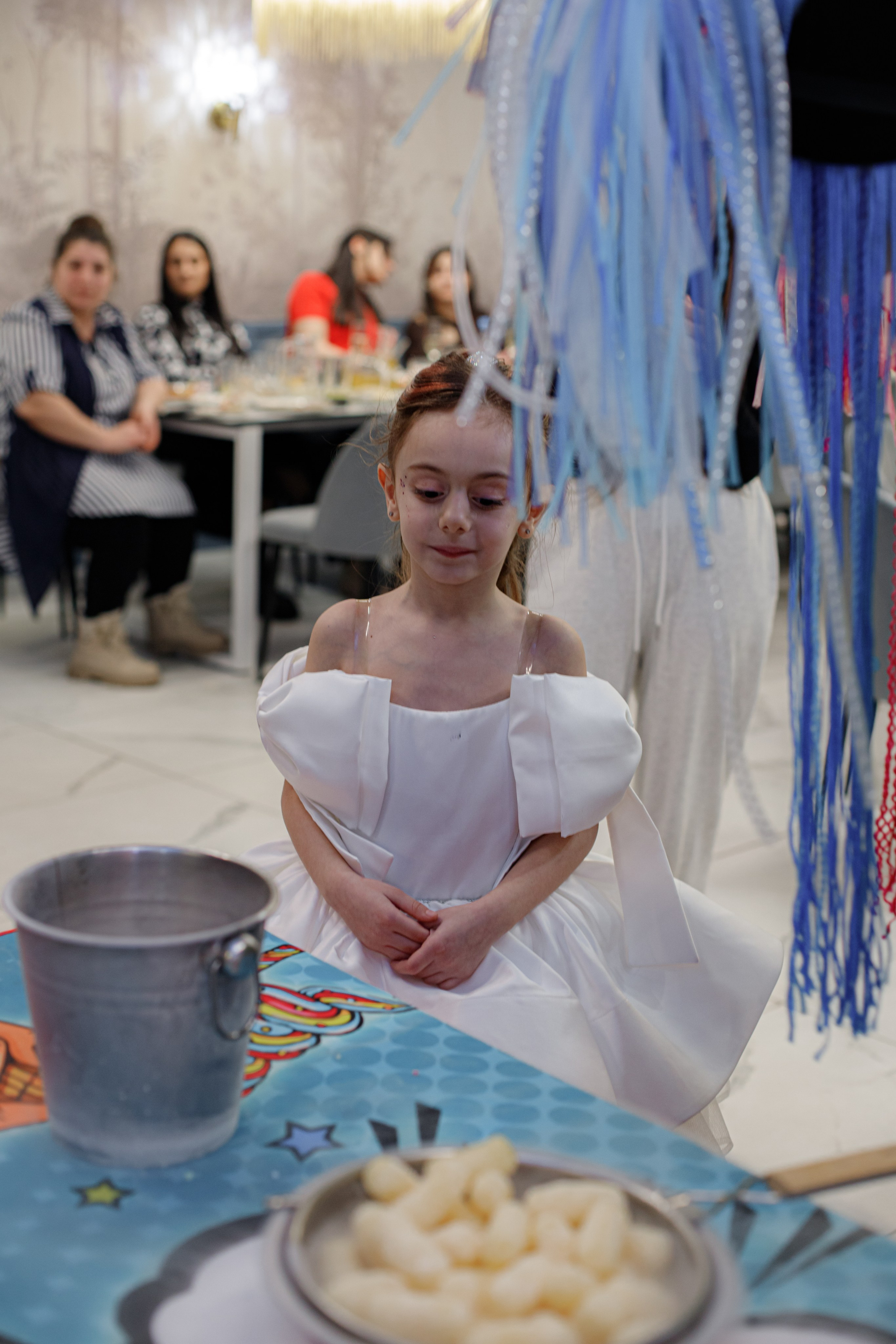 ASIA'S BIRTHDAY PARTY. Photokarish