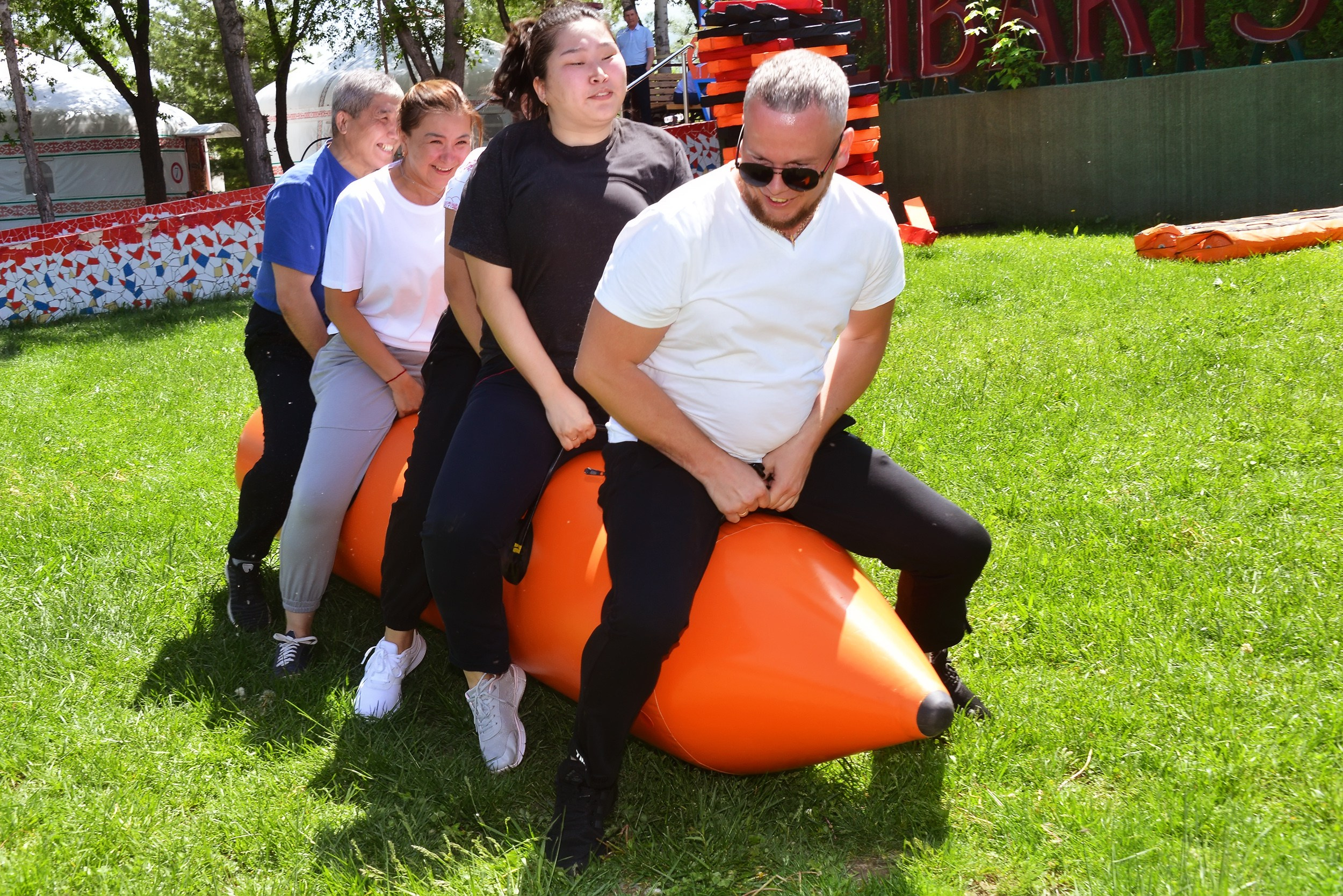 Тимбилдинг-1. Фотосъёмка. Фотограф Сергей Авдеев-семейный и детский фотограф в Алматы