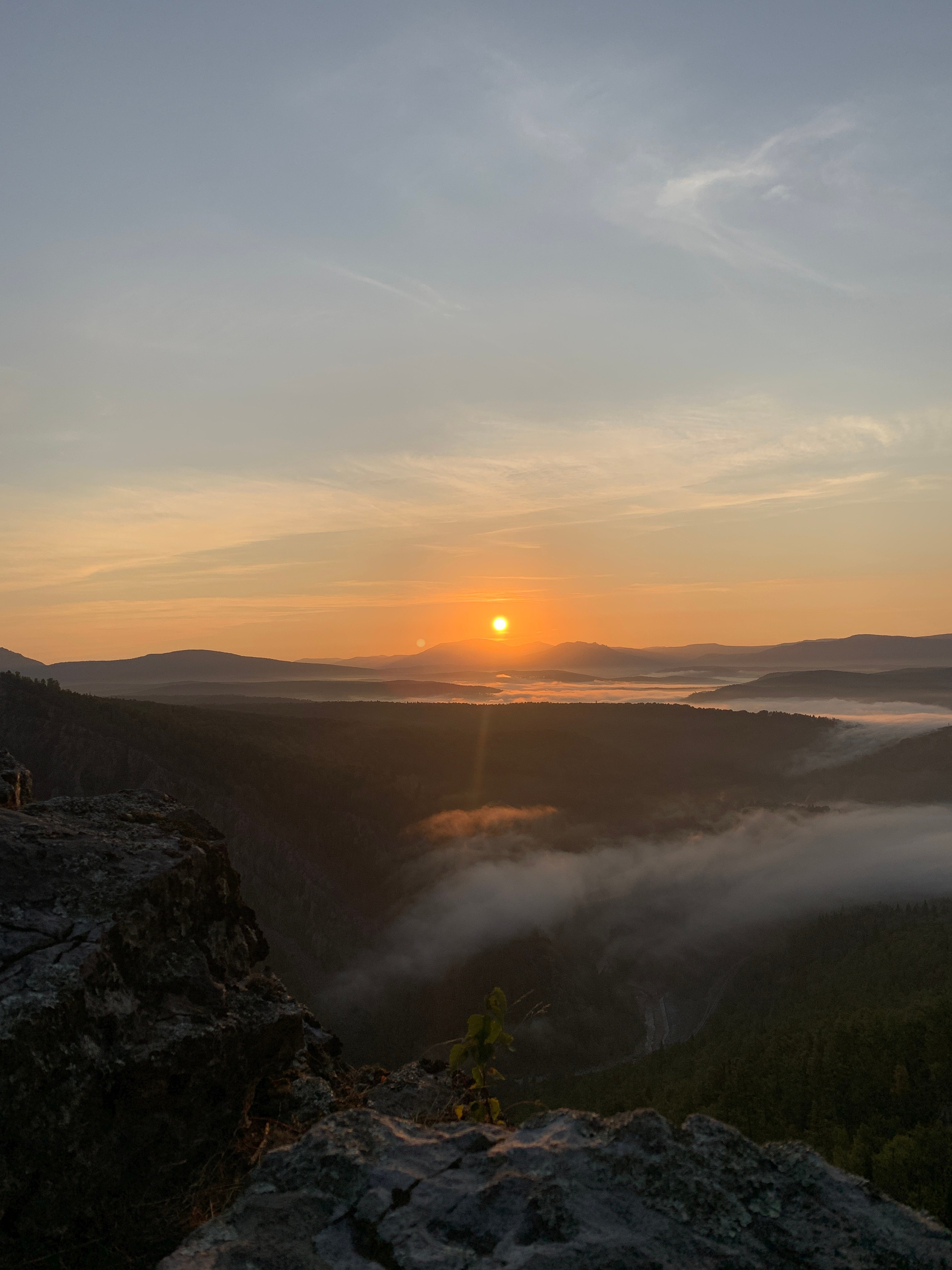 Рассвет на Айгирских скалах