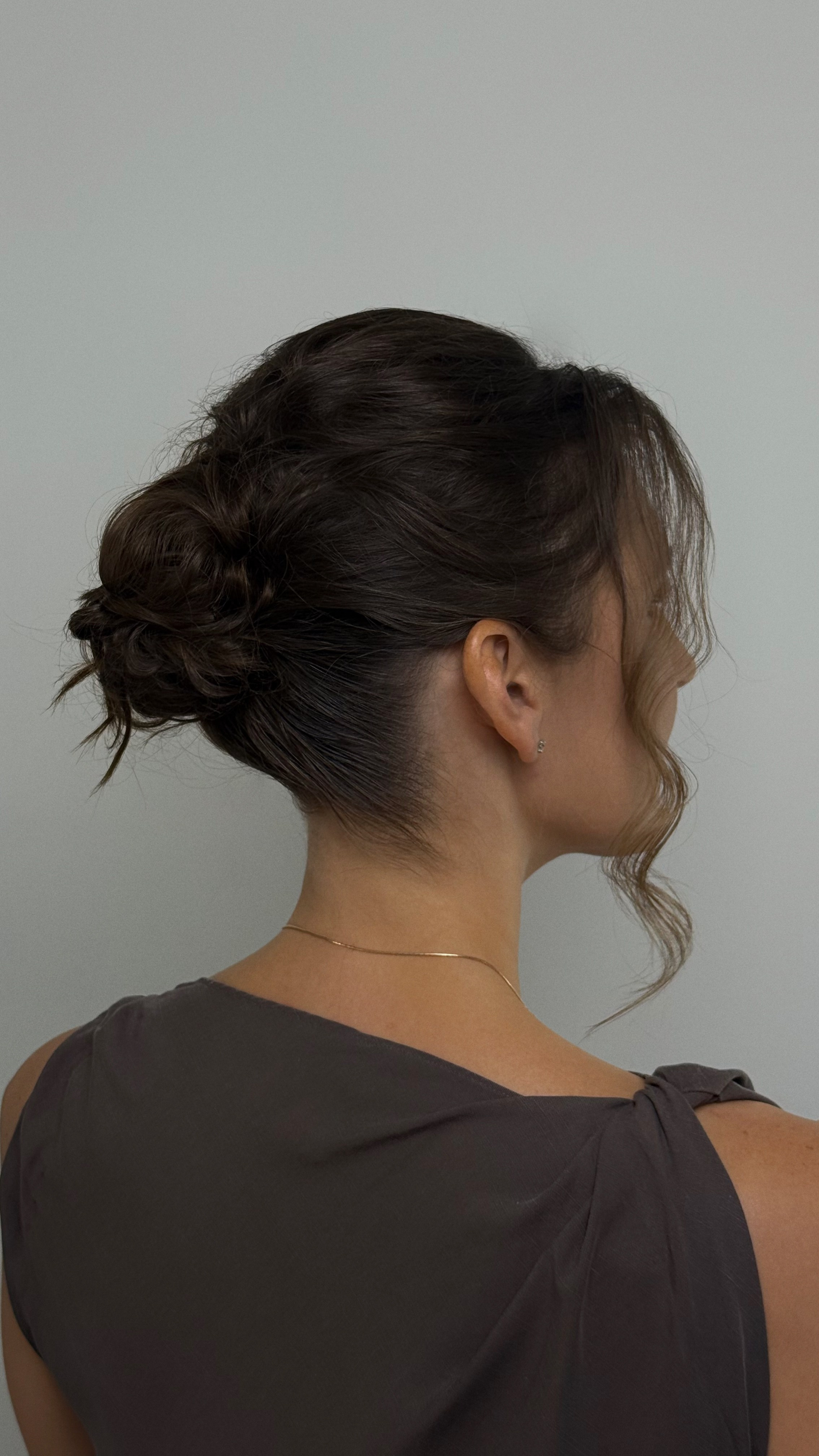 Прически, укладки. Студия визажистов, стилистов по прическам, бровистов и мастеров по ресницам