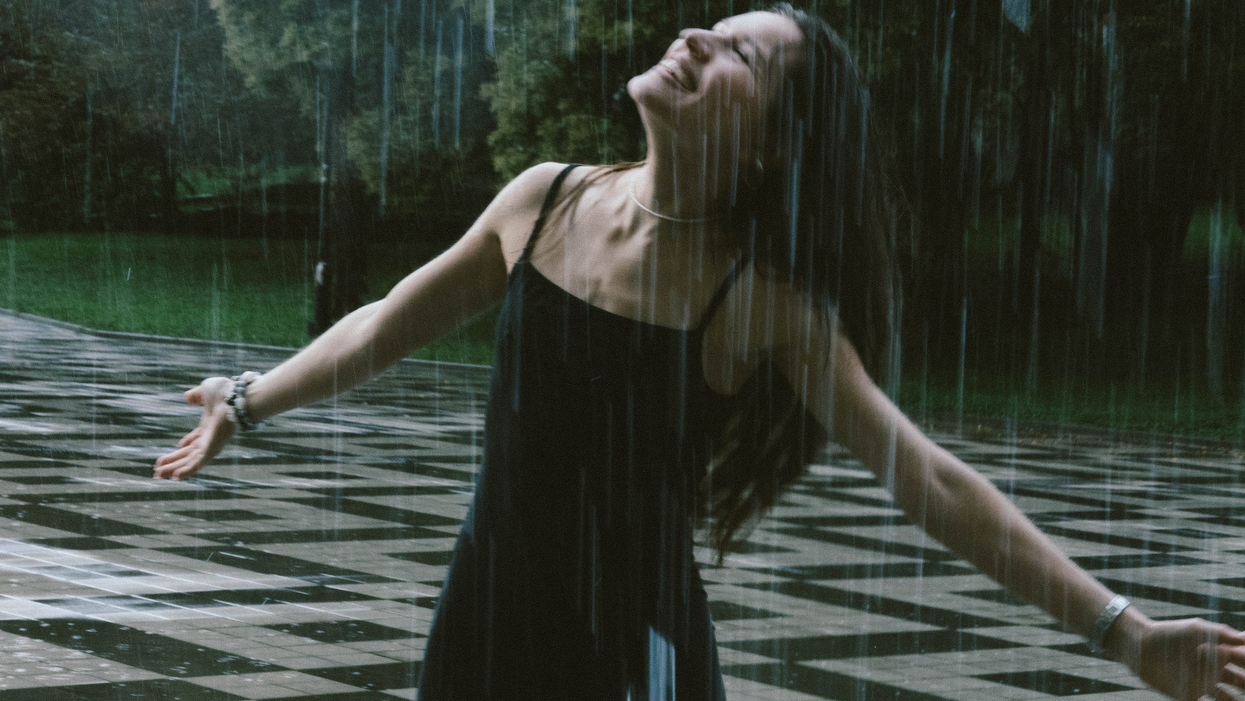 NATURE. Портретный и ню фотограф в Москве Александра Мишура