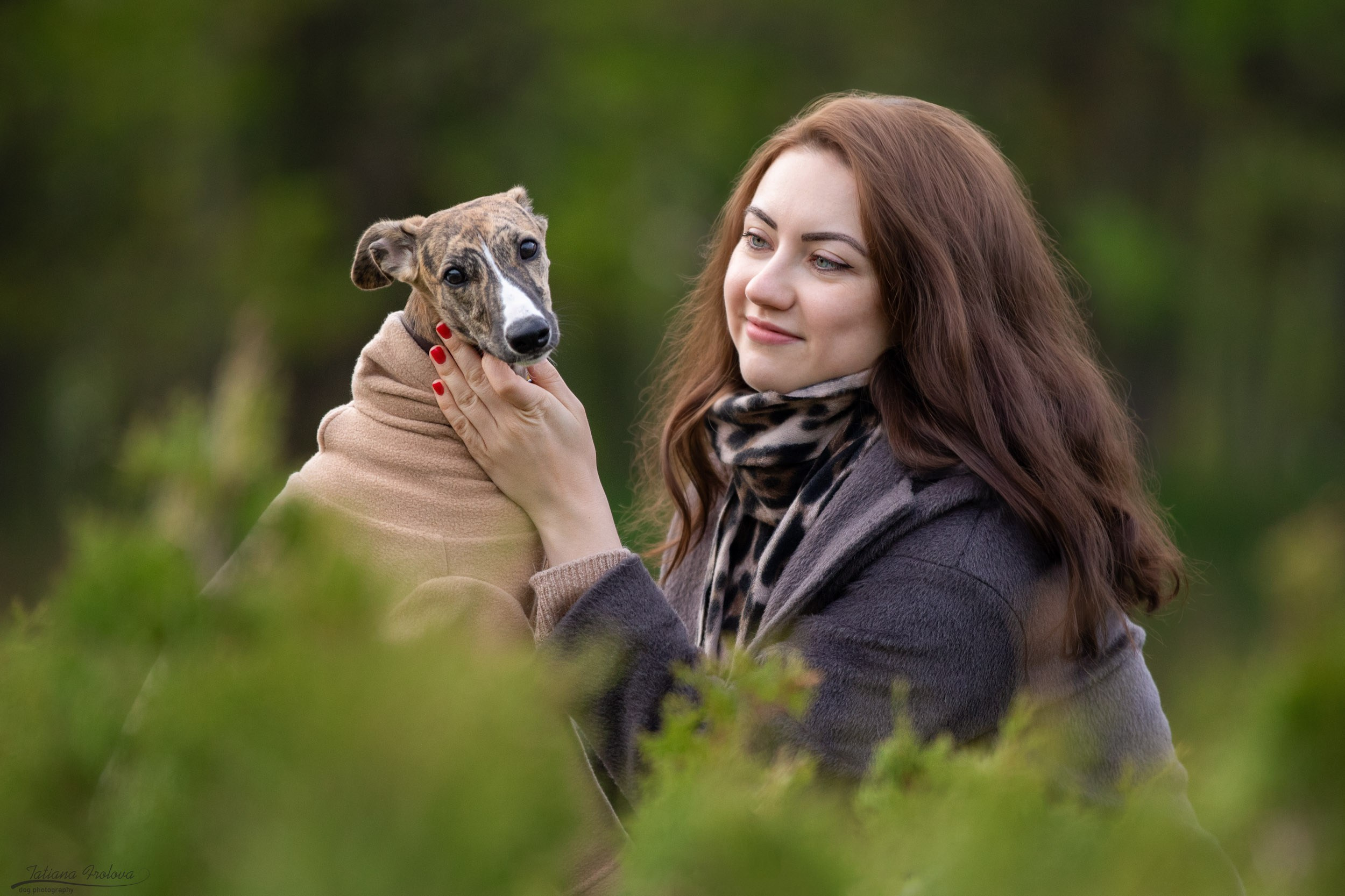 Городская фотопрогулка для Насти и щенка уиппета Корицы. Фотограф-анималист в Москве и Московской области Татьяна Фролова