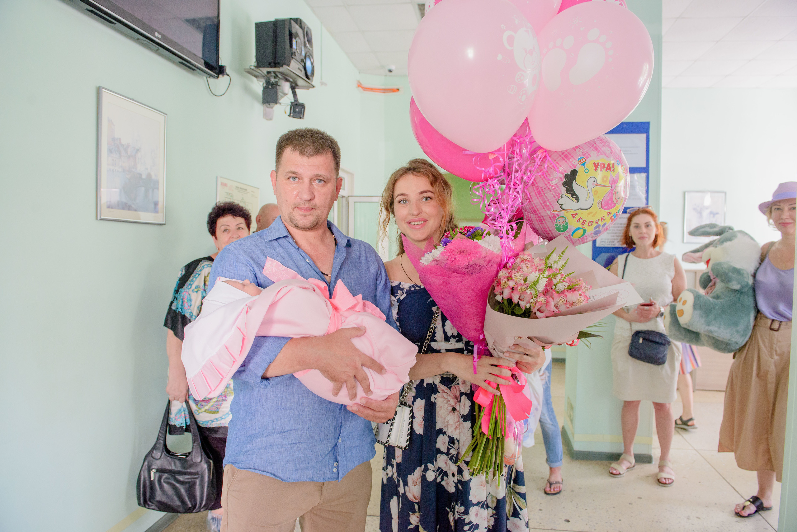 Выписка Ольги. 4 роддом. Семейный и свадебный фотограф во Владивостоке