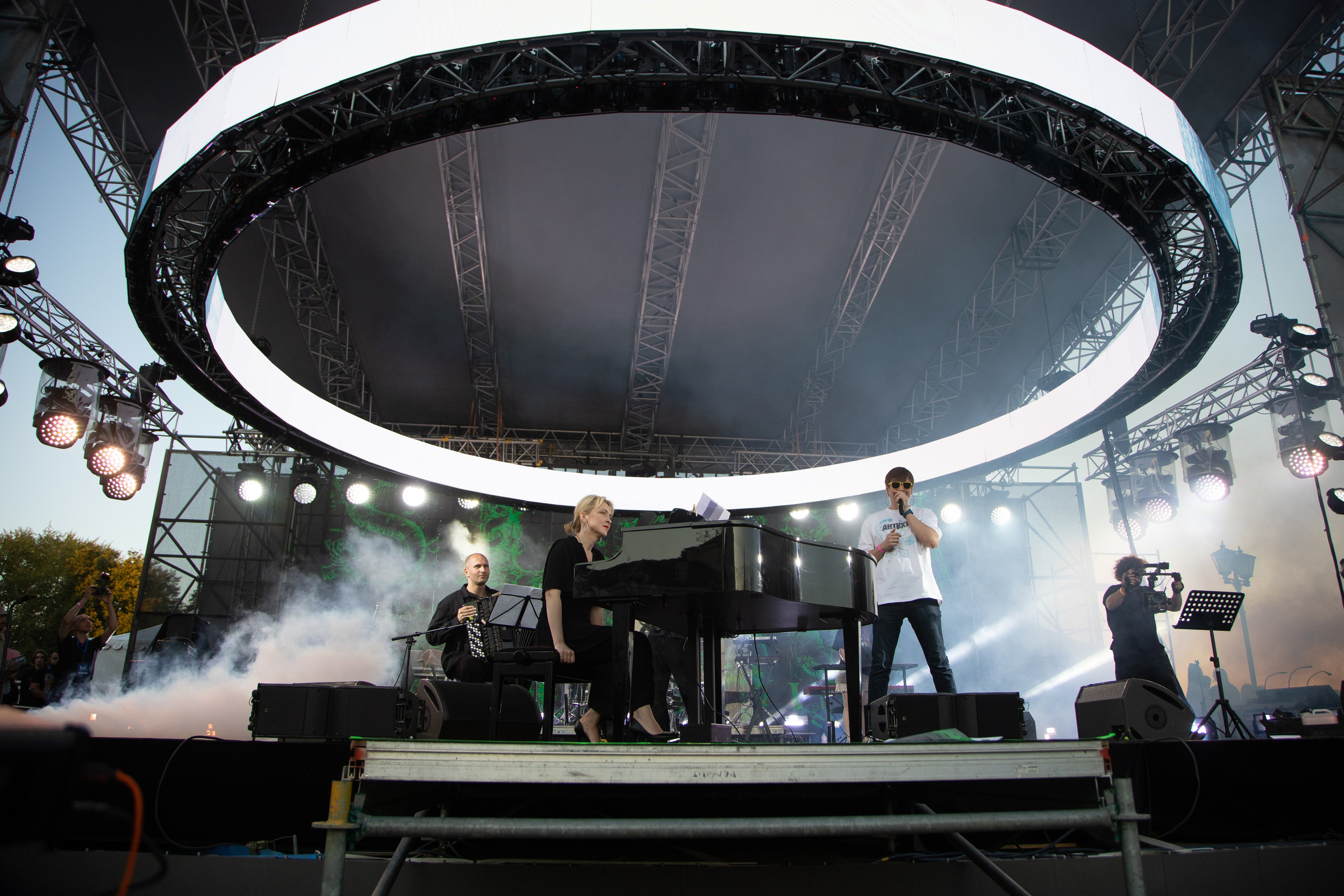 Трехдневный фотоотчет Выкса-фестиваль 2024. Фотограф городских и семейных событий Артем Карпухин