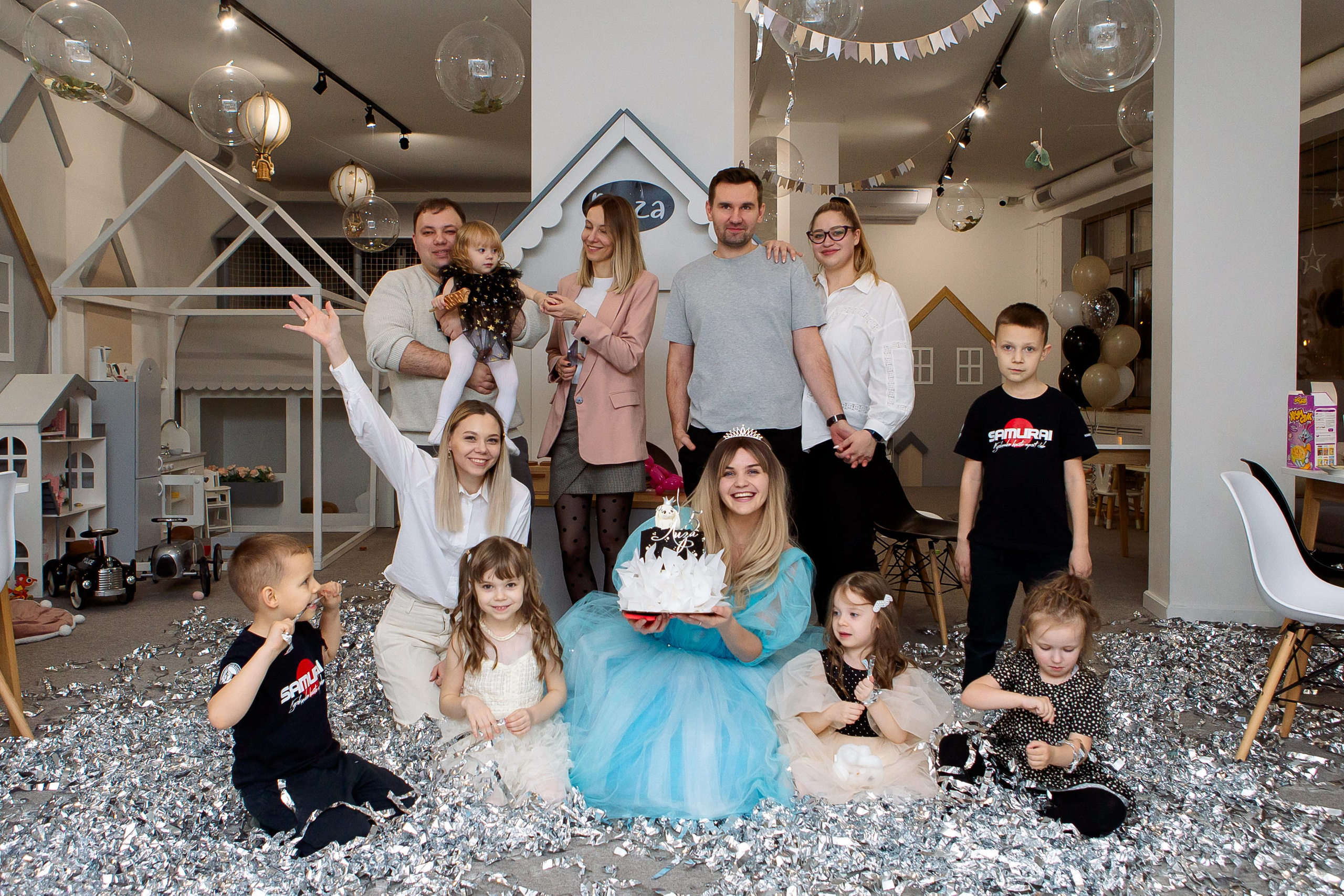 Лиза Кафе Груша. Семейный детский фотограф. Фотосессия в Минске