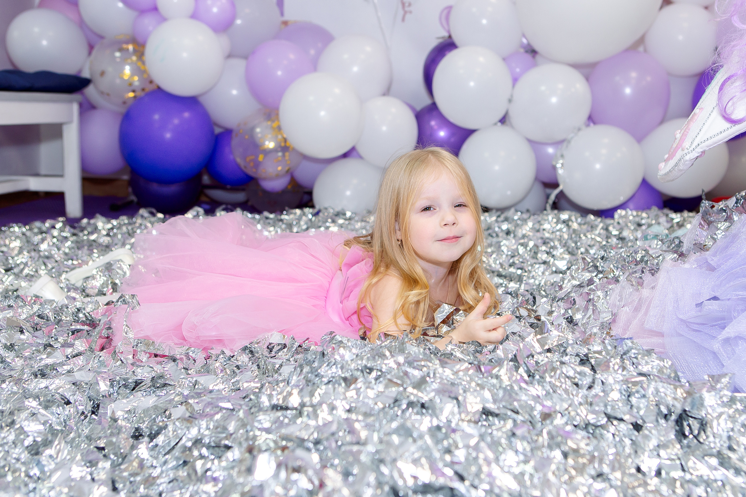 Ариша в dana kids. Семейный детский фотограф. Фотосессия в Минске