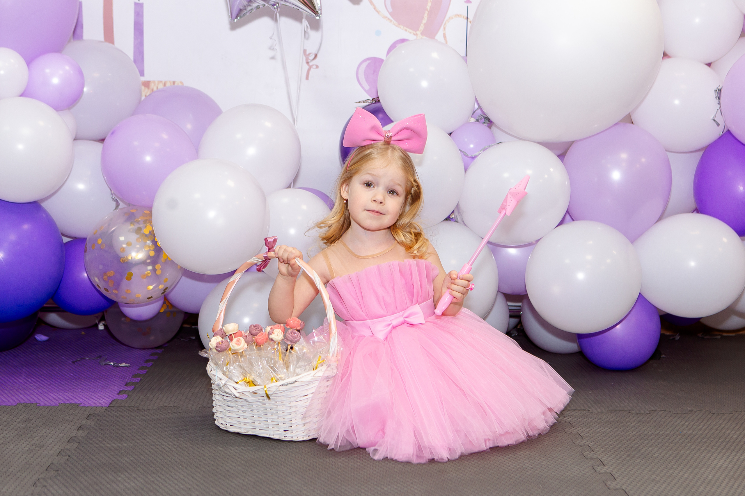 Ариша в dana kids. Семейный детский фотограф. Фотосессия в Минске