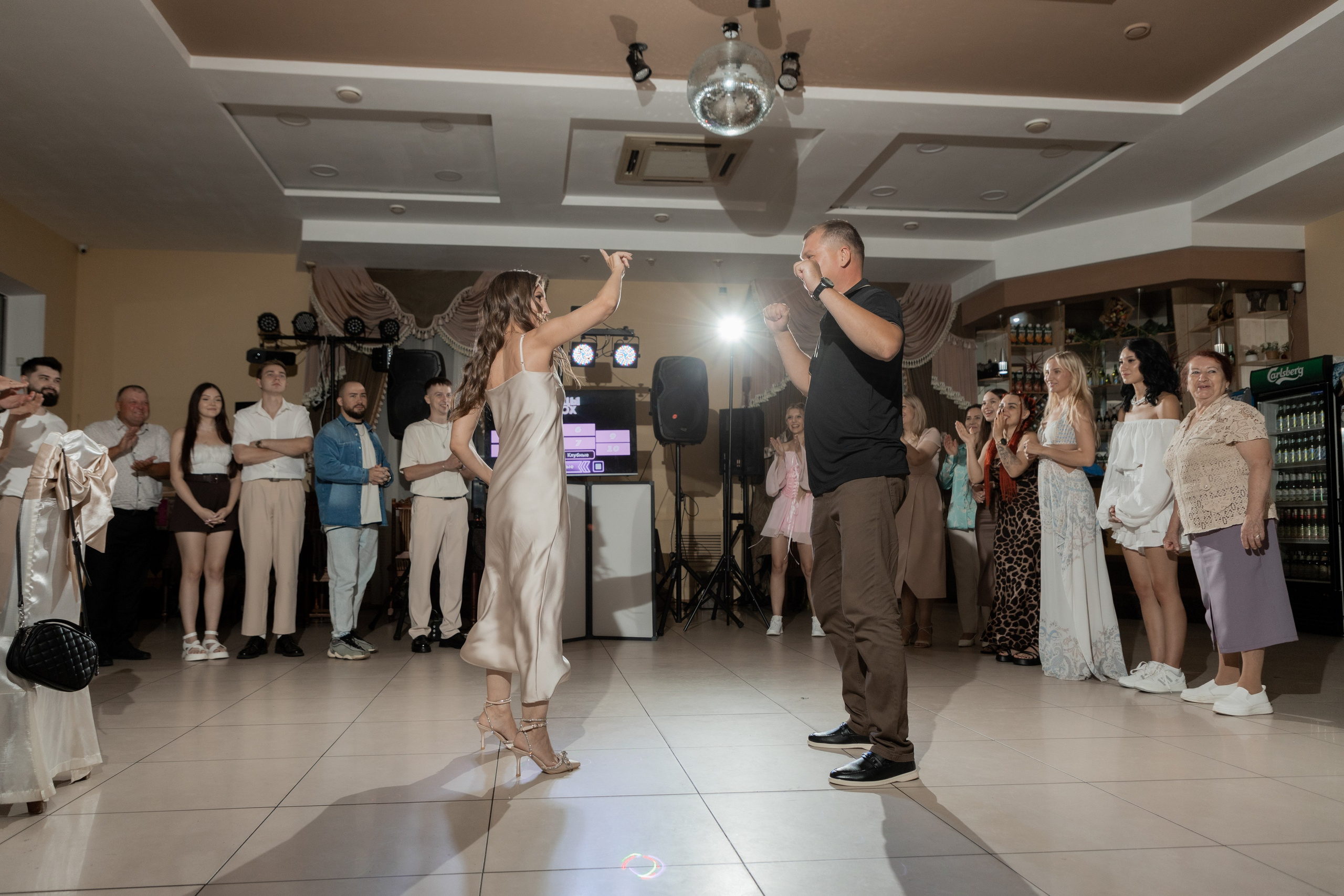 Роман и Александра (банкет). Свадебный фотограф Ангелина Сунгатулина | Саратов | Балаково | Вольск