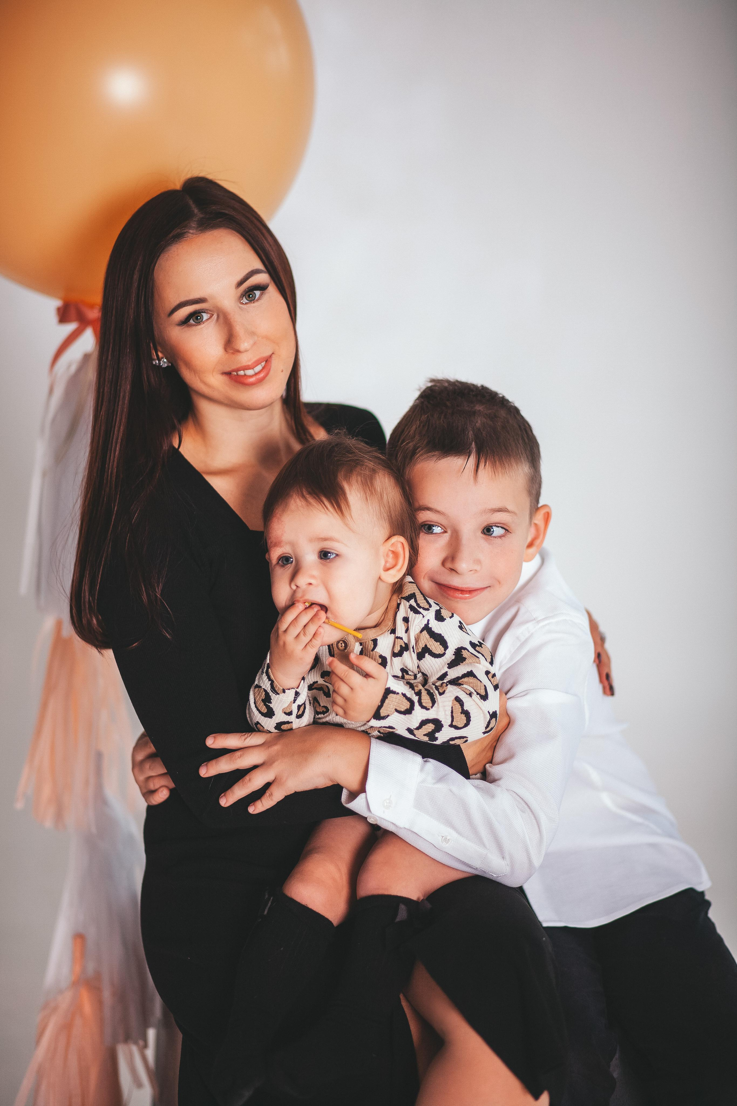 Татьяна, Денис, Платон и Василиса. Семейный фотограф в Екатеринбурге и Красноуфимске Евгения Лягаева