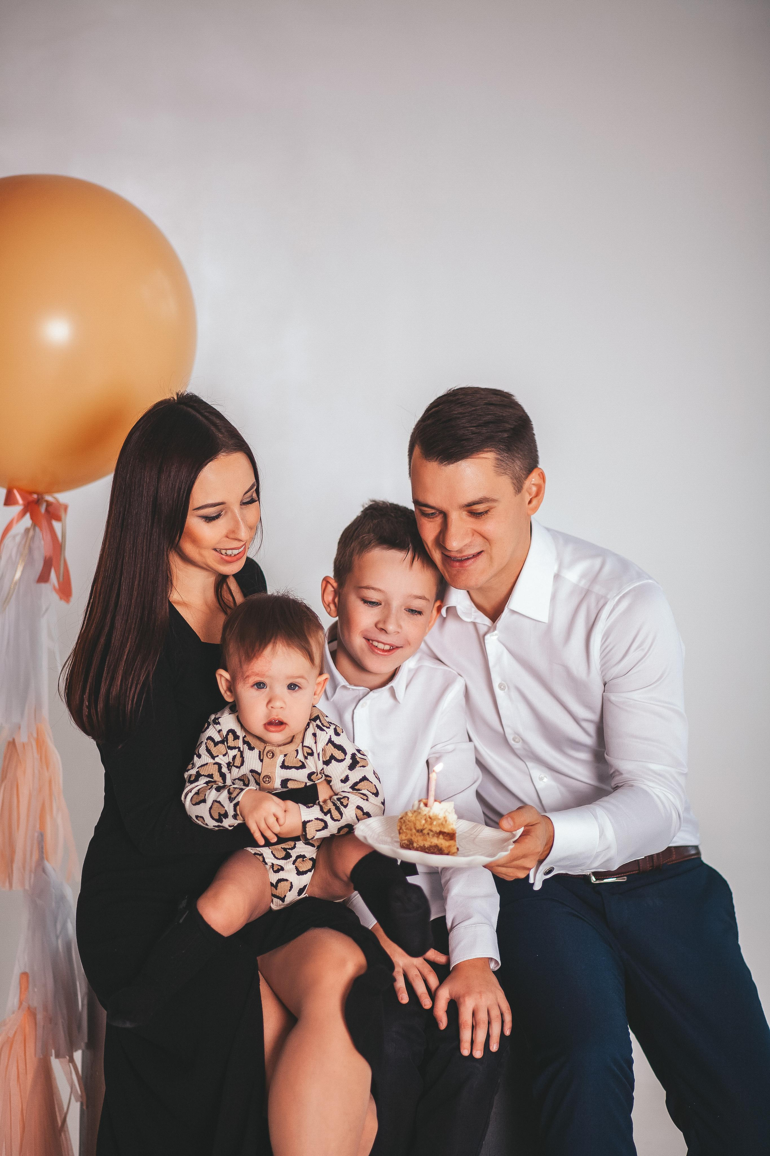 Татьяна, Денис, Платон и Василиса. Семейный фотограф в Екатеринбурге и Красноуфимске Евгения Лягаева