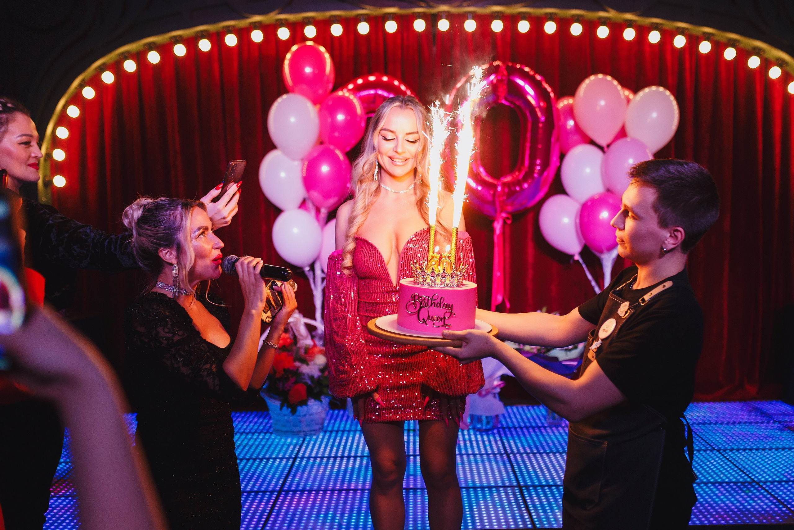 Фотографии с частных мероприятий. Roman — Репортажный фотограф в Новосибирске