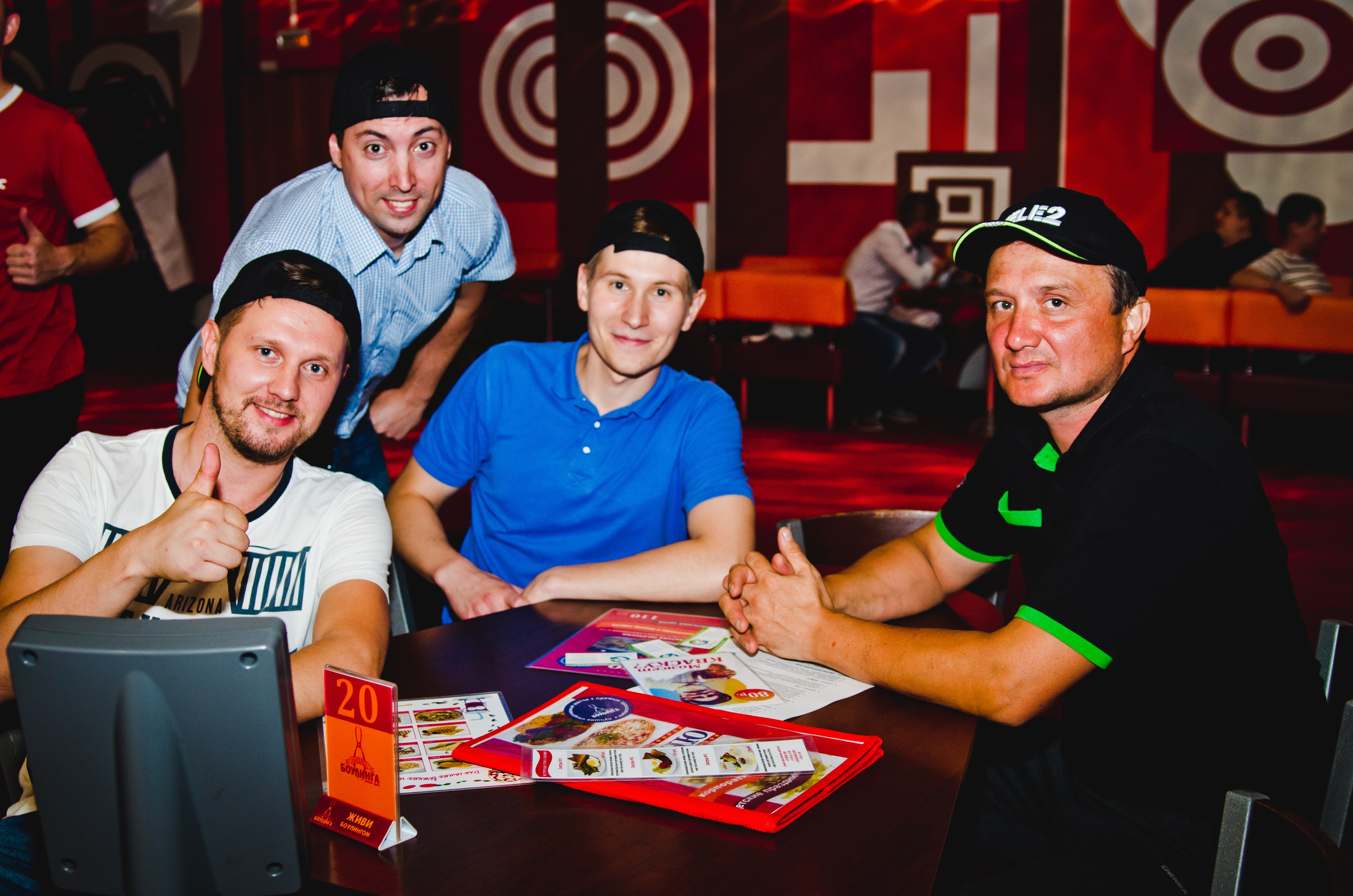 Копоратив.МТС-Теле2-Ростелеком.Боулинг. Свадебный и семейный фотограф Денис Лукьянов в Краснодаре, Краснодарском крае и Республике Крым