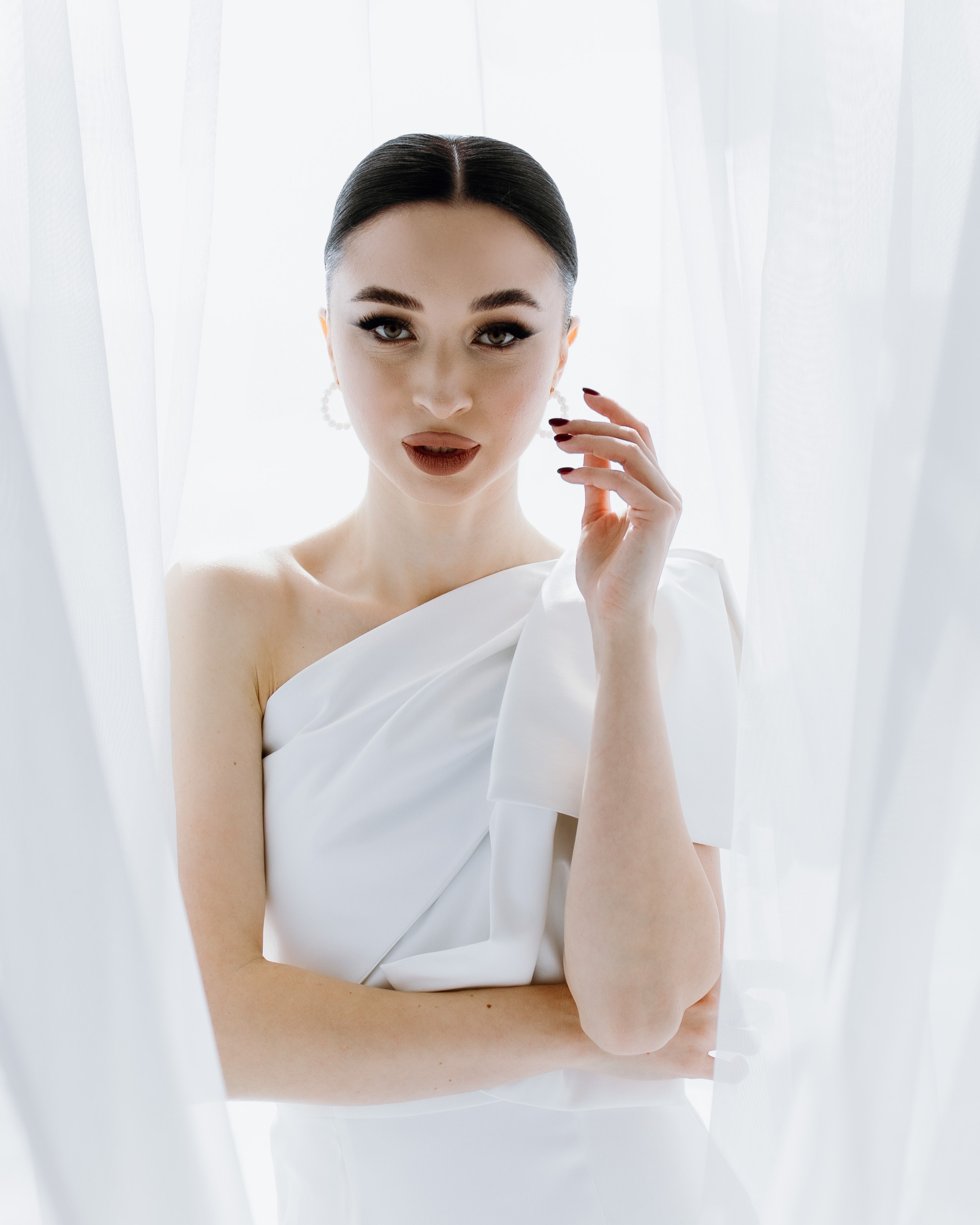 В зеленом саду. Shakhmanoff.kz