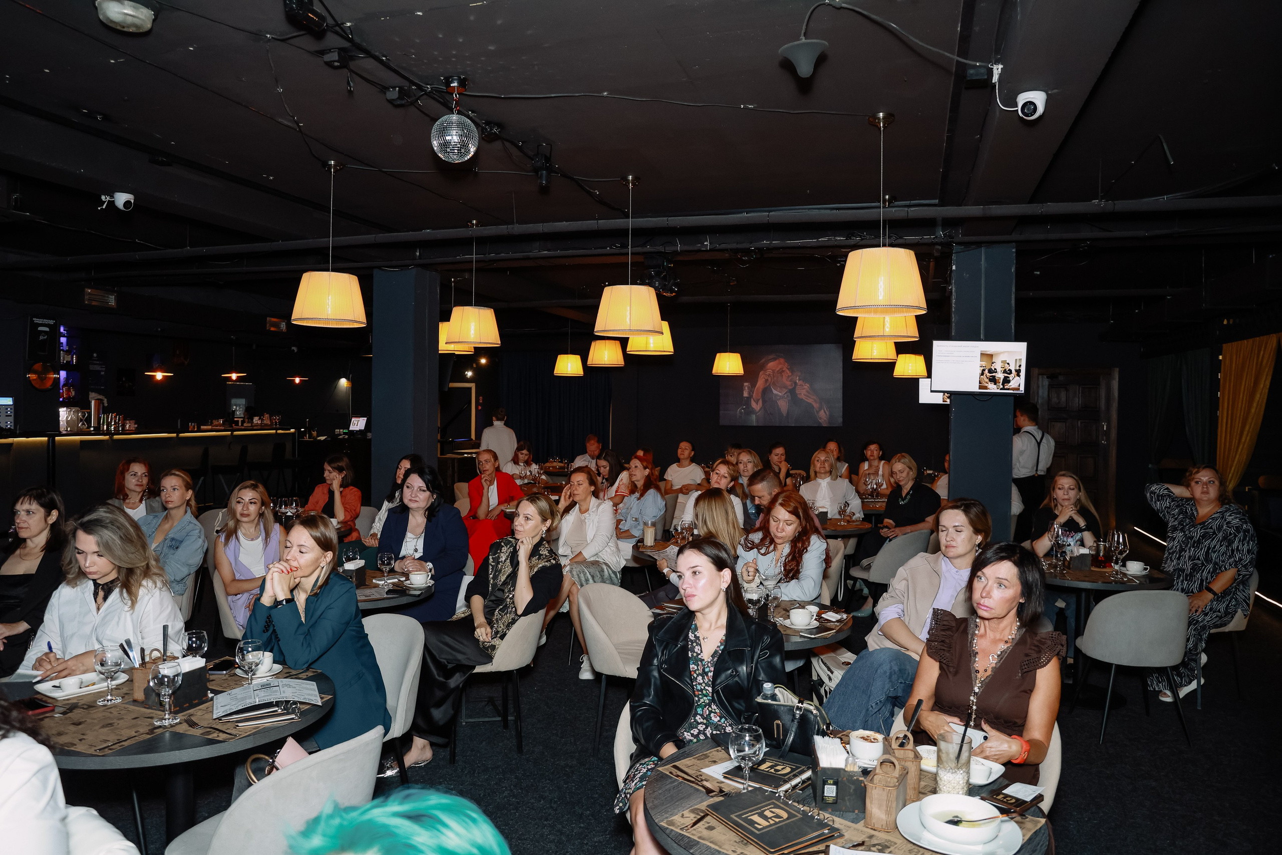 Красивый бизнес в Tomson. Фотограф Юлия Мальцева