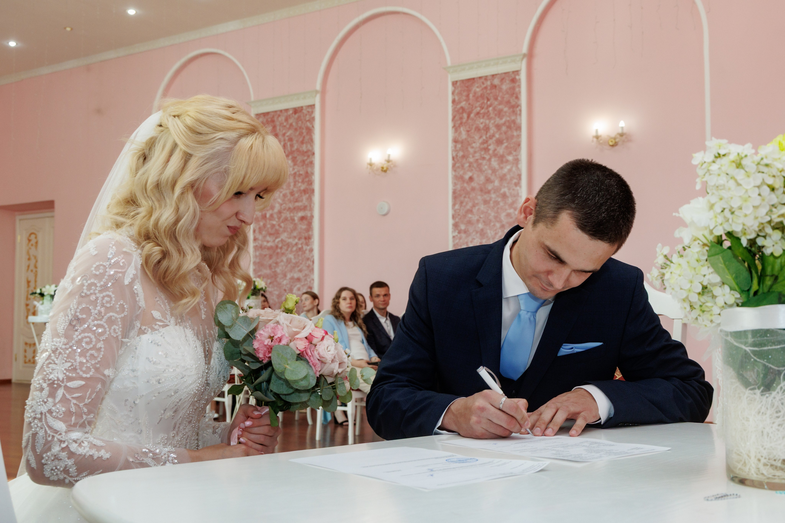 Михаил и Виктория. Свадебный и семейный фотограф в г. Волхов Алексей Кочерыжкин