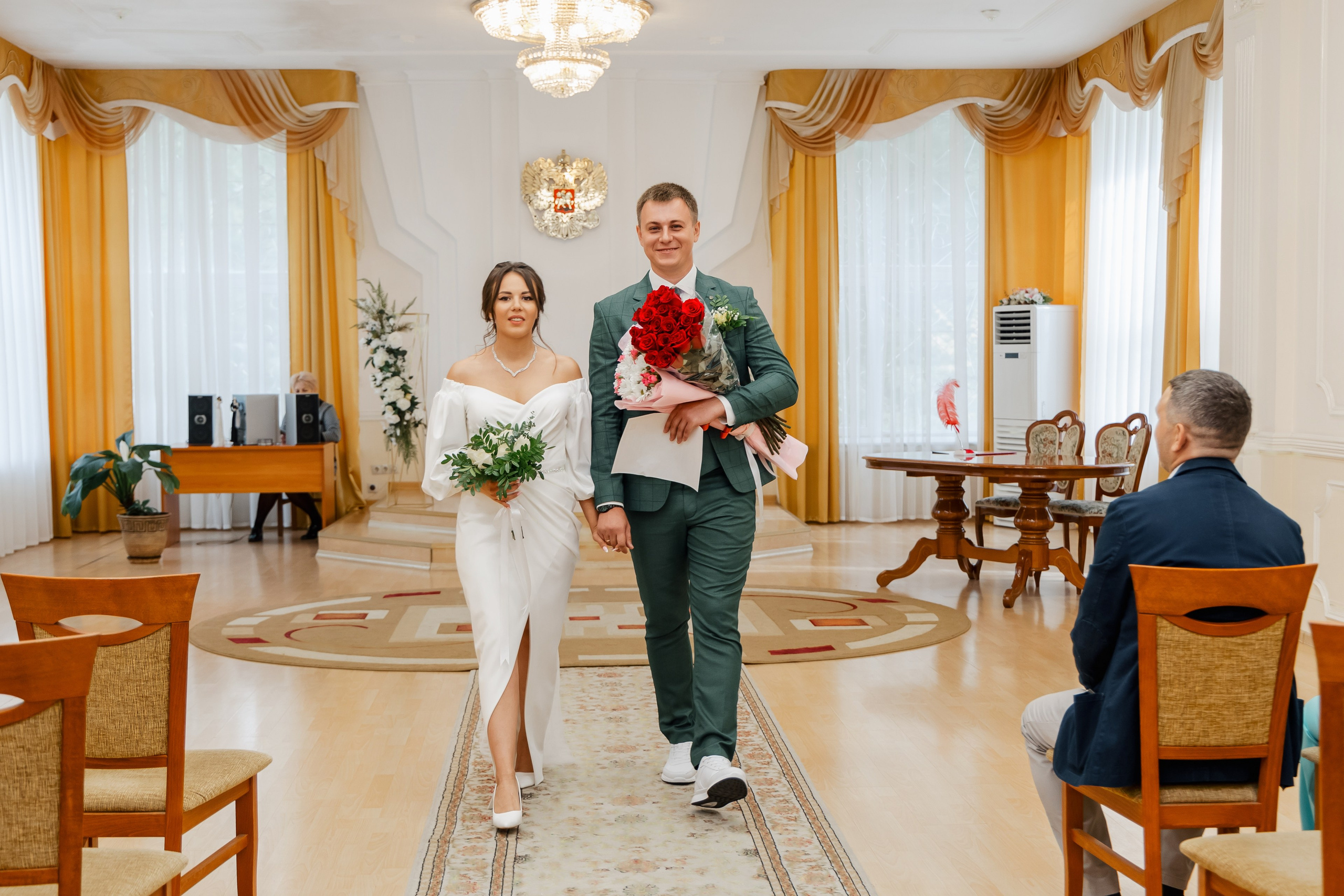 Олег и Юлия. Свадебная прогулка. Свадебный фотограф в Хабаровске