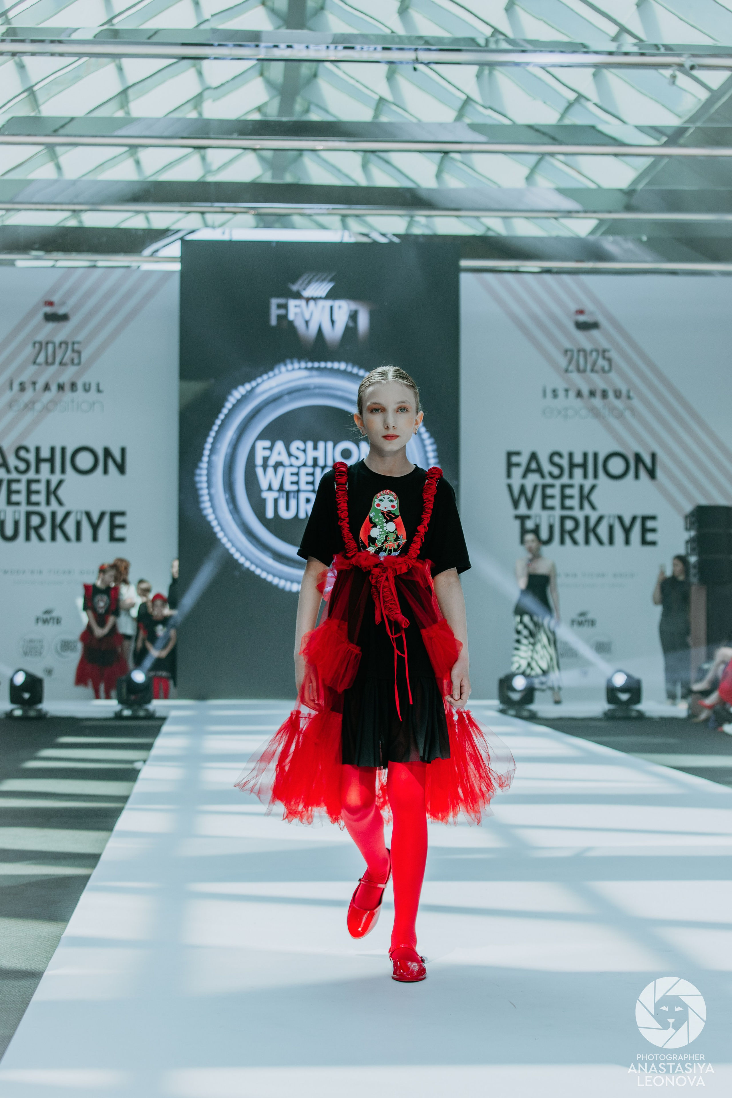 Fashion Week Türkiye [spring, 2025]. Anastasia Leonowa