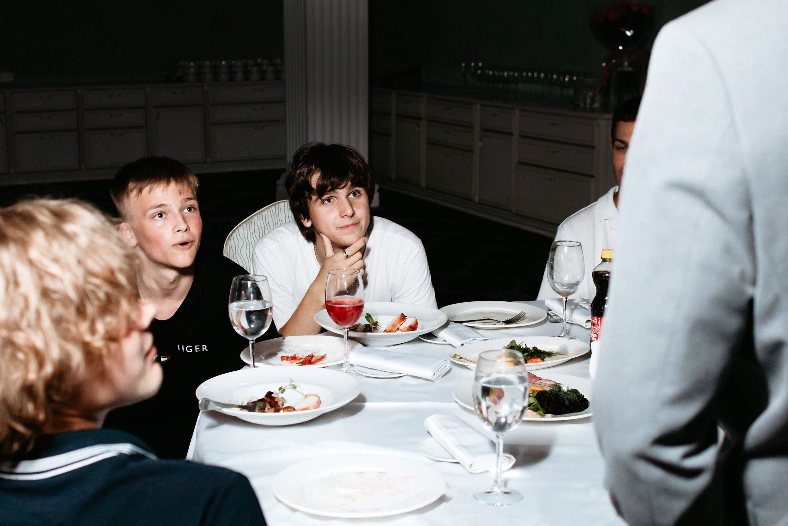 Выпускной 2025 (9класс) 124 школа. Фотограф в Челябинске Ополихина Анна