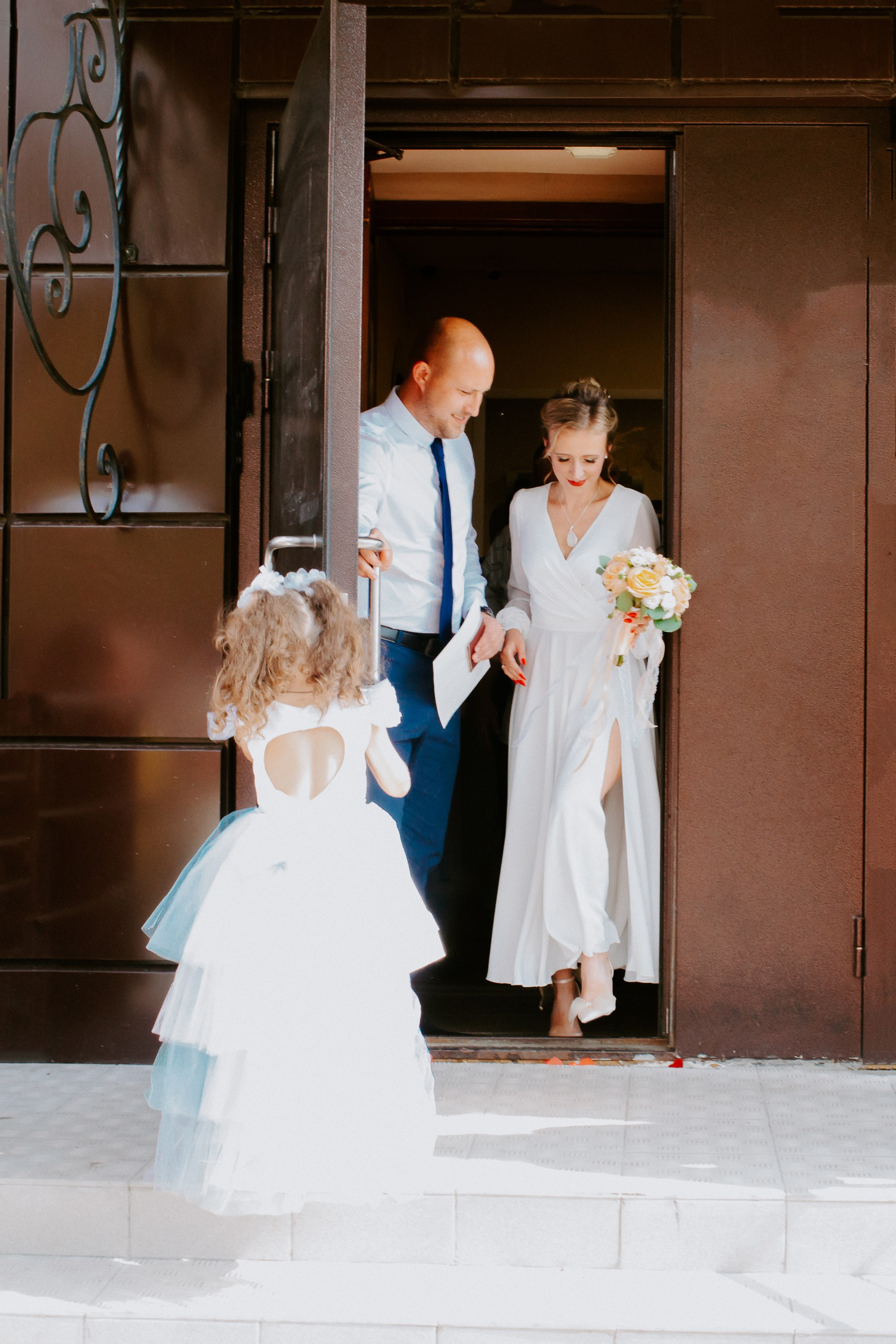 Загс и прогулка. Елена и Виктор. Фотограф в Челябинске Ополихина Анна