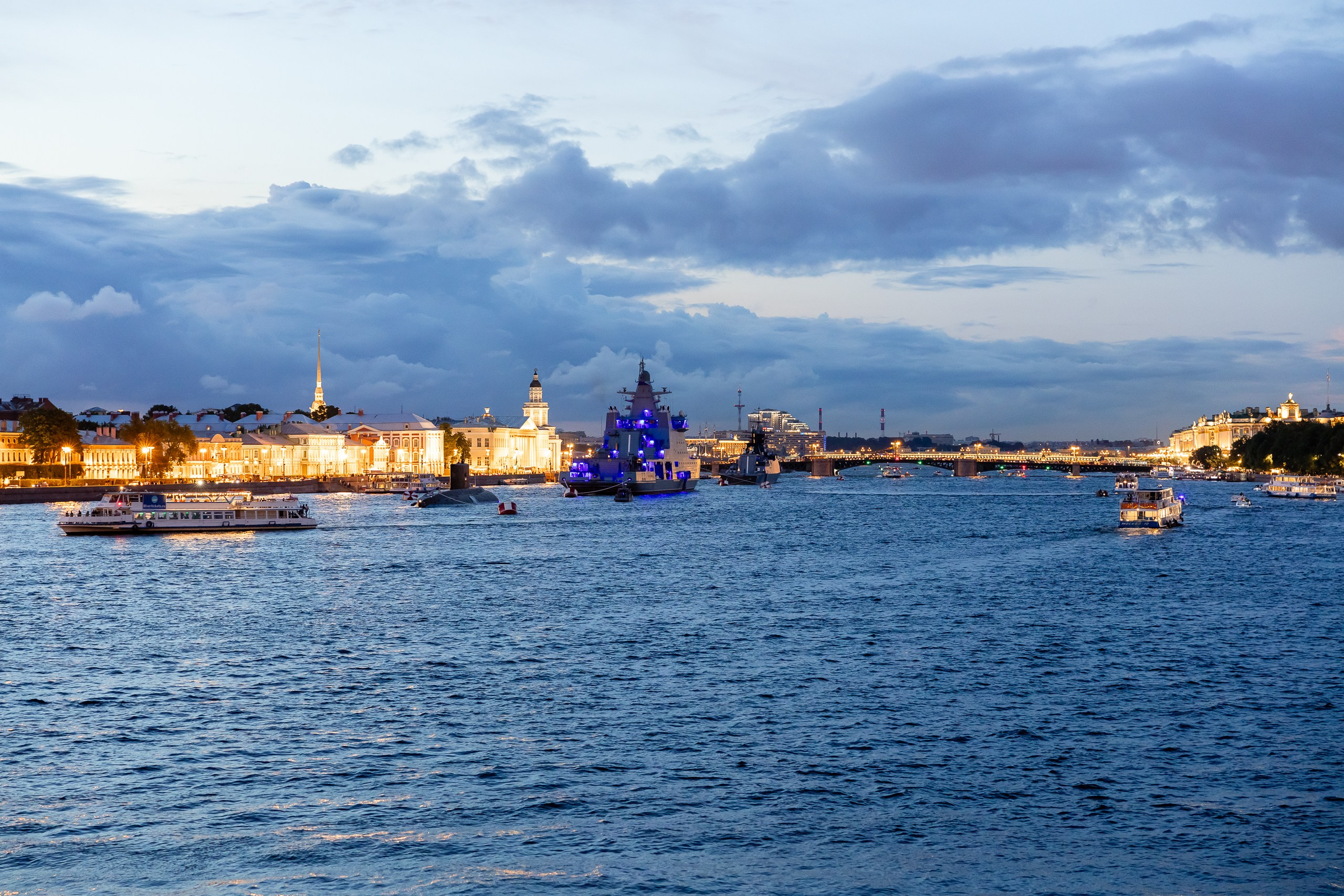Экскурсия на двухпалубном теплоходе по Неве. Фотограф в Санкт-Петербурге — Сергей Петров