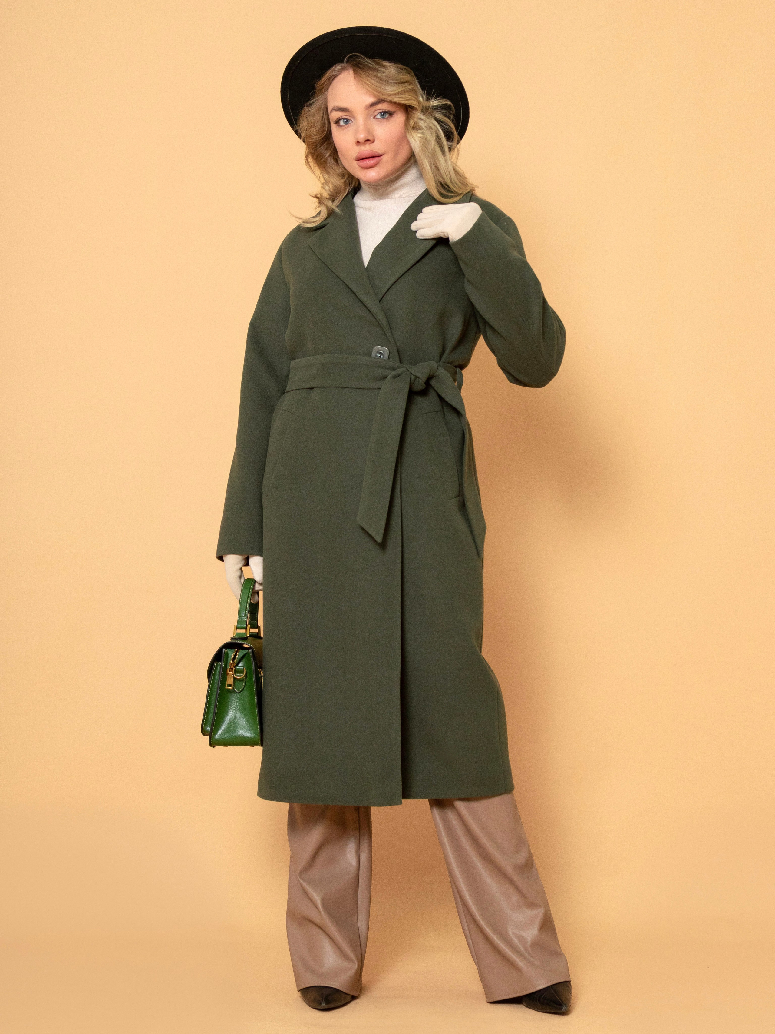 Пальто Х-сайз размер. Фотостудия для Wildberries Ozon