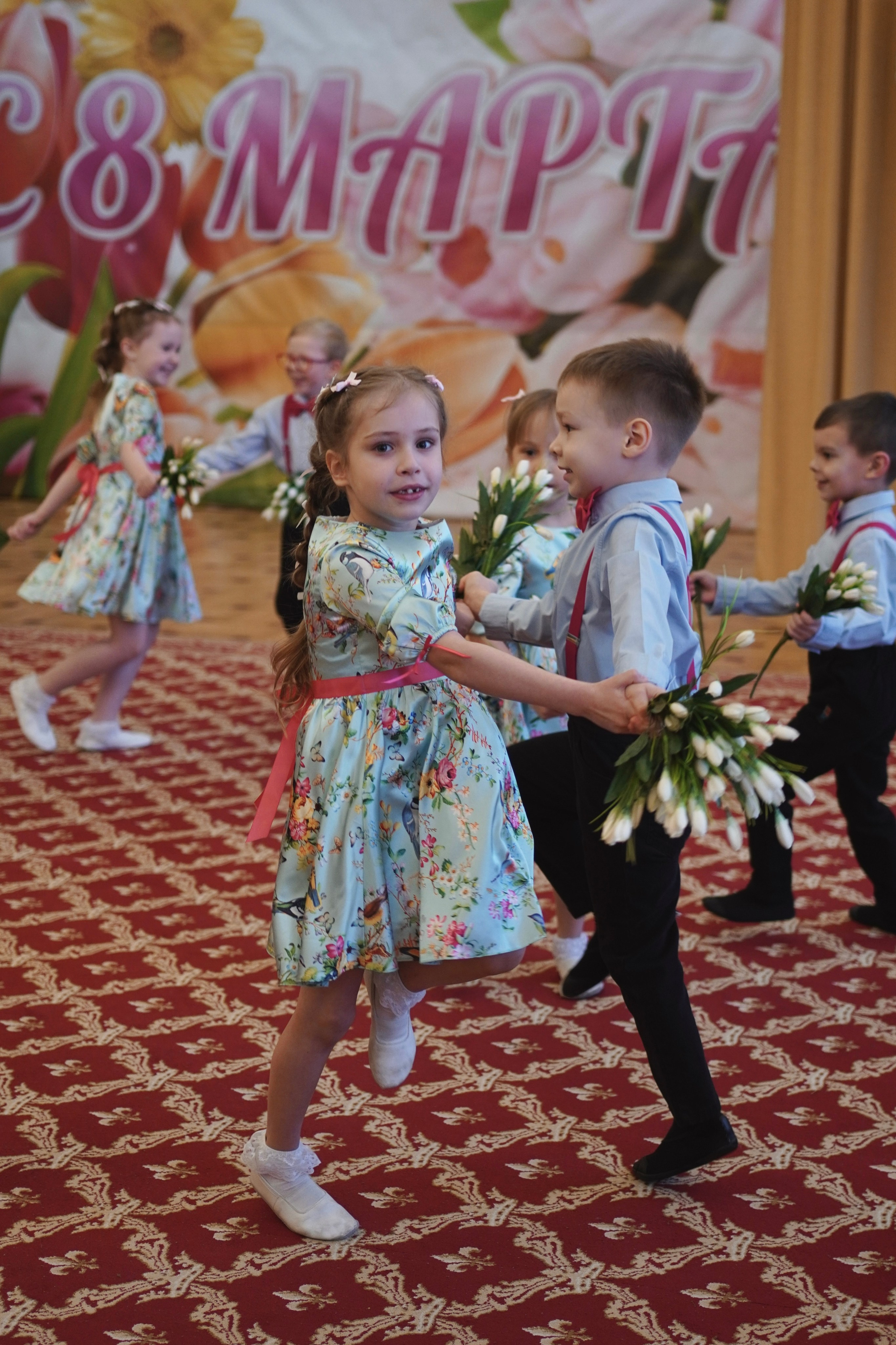 Детский утренник. Семейный и детский фотограф в Зеленограде Коваленко Дарья. Съемка праздников и выпускных, дней рождений