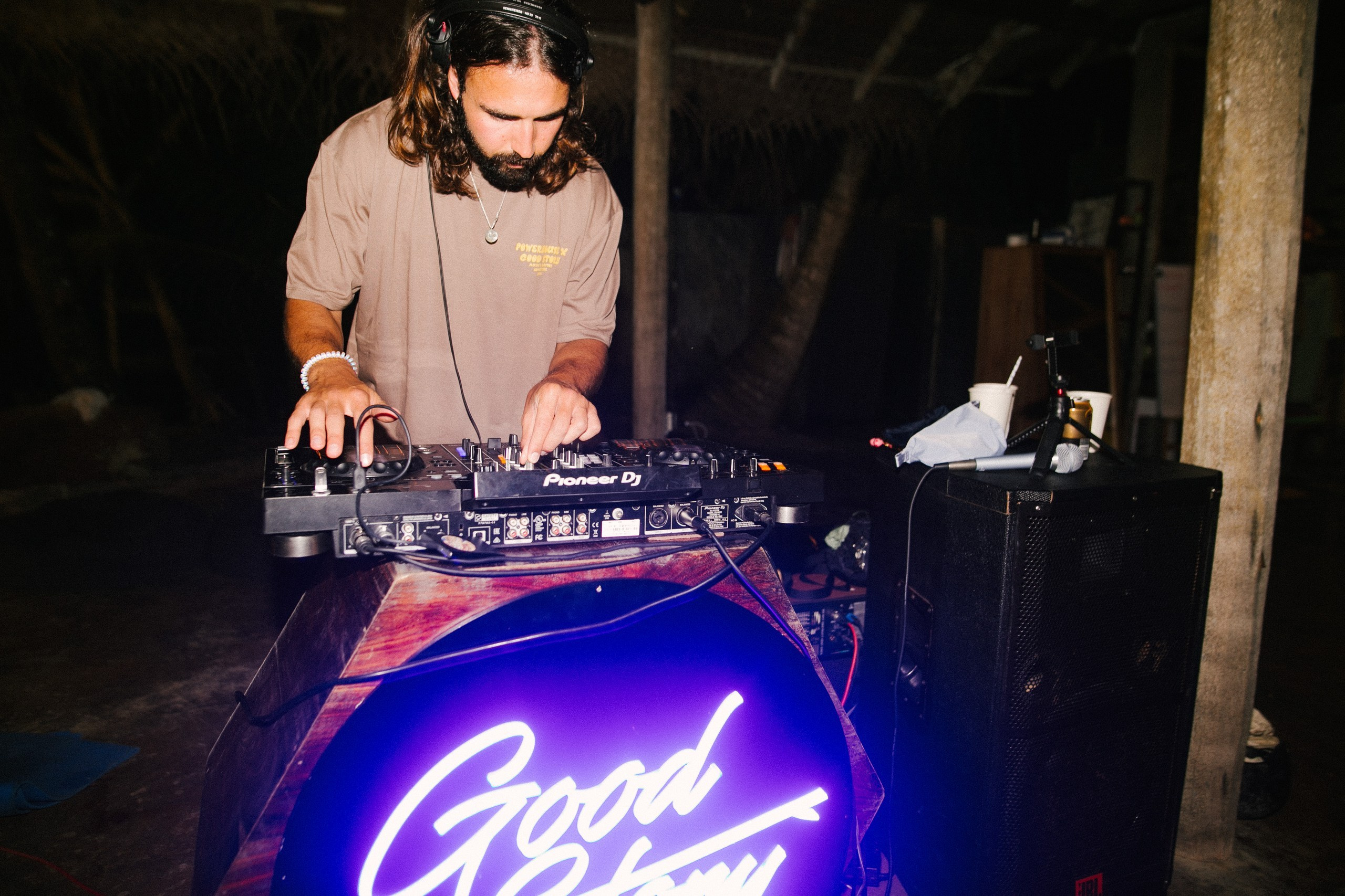 Good Story X PowerHouse. Wedding photographers Tbilisi Georgia Alex and Polly