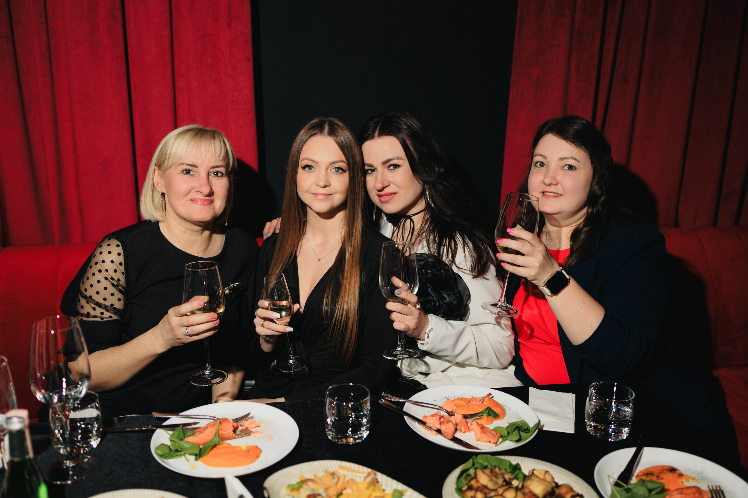 Корпоратив Лайт Лизинг | The Mafia Rooms. Свадебный фотограф в Минске Владислав Бабич