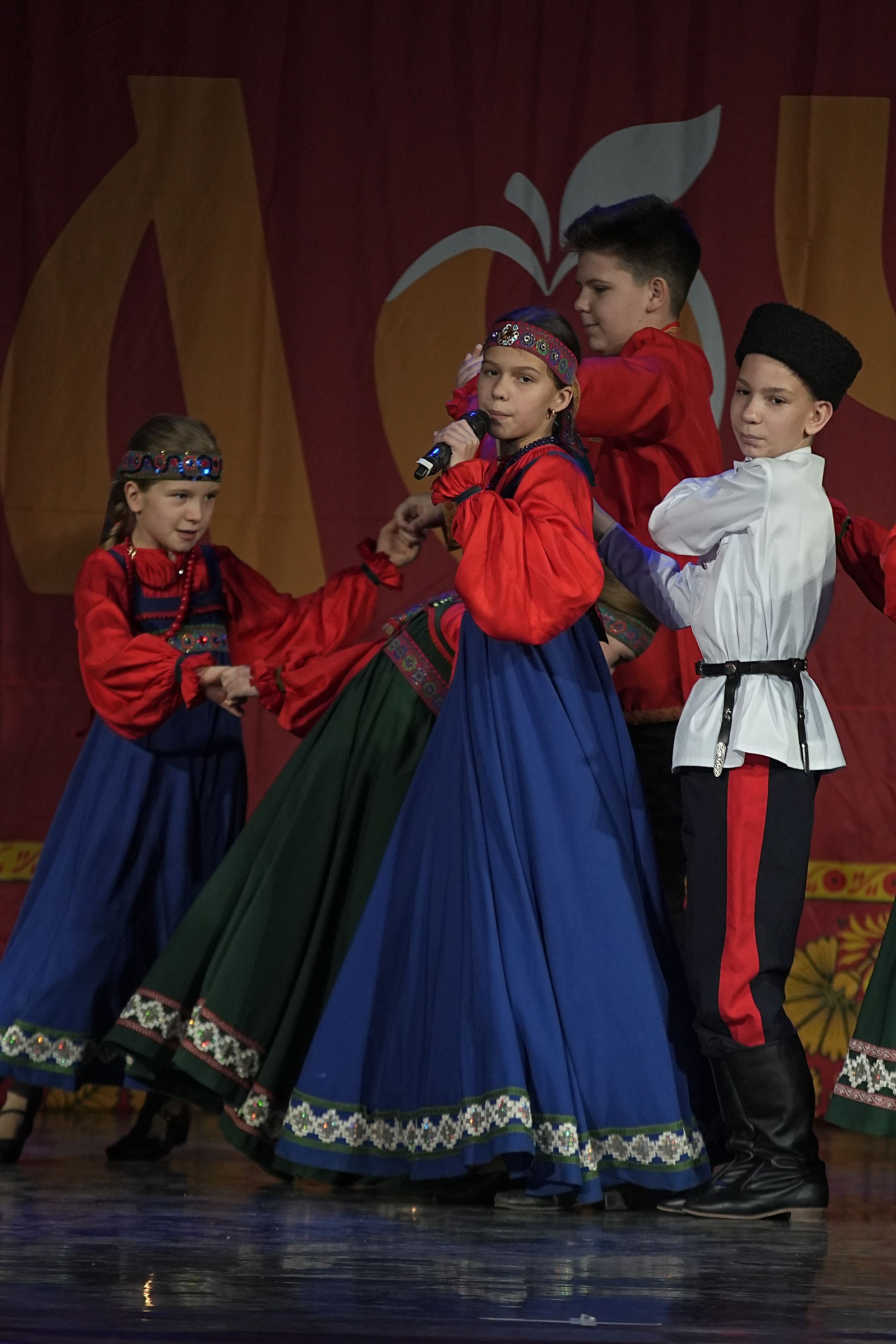 8 декабря, г. Кострома. Золотое яблочко