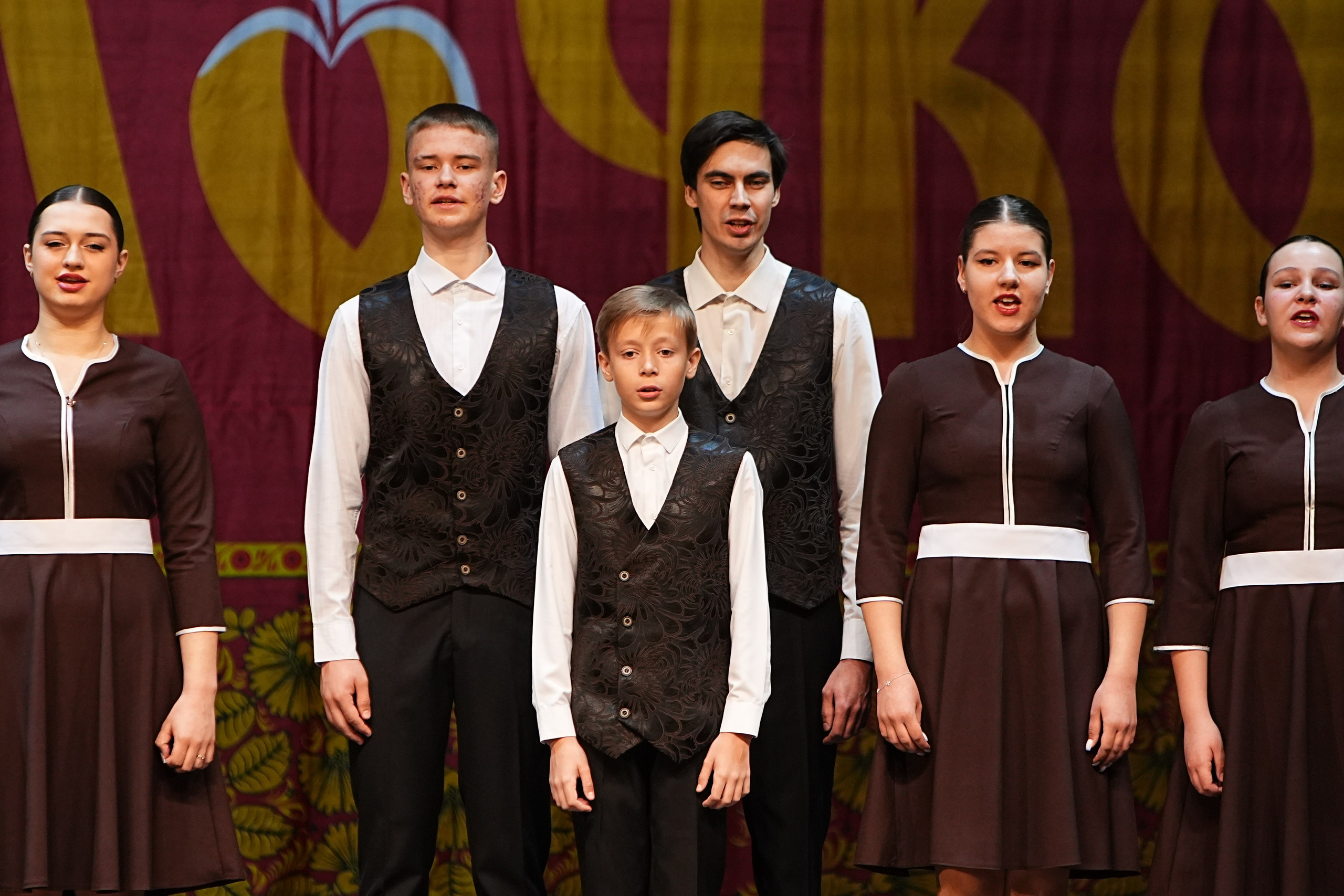 5 апреля, блок 2, г. Тверь. Золотое яблочко