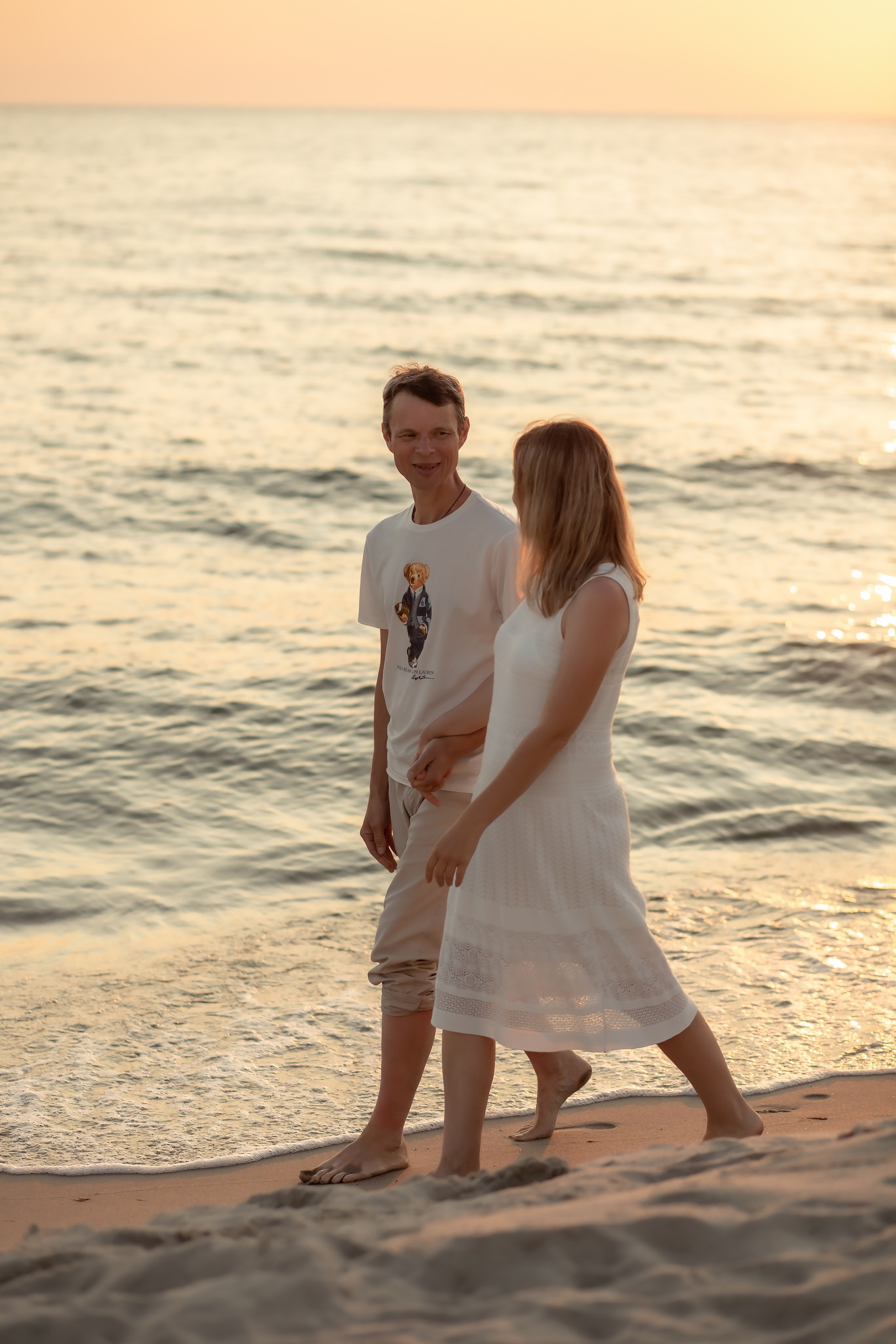 Екатерина и Антон. На закате. Фотограф в Калининграде Решетникова Алина
