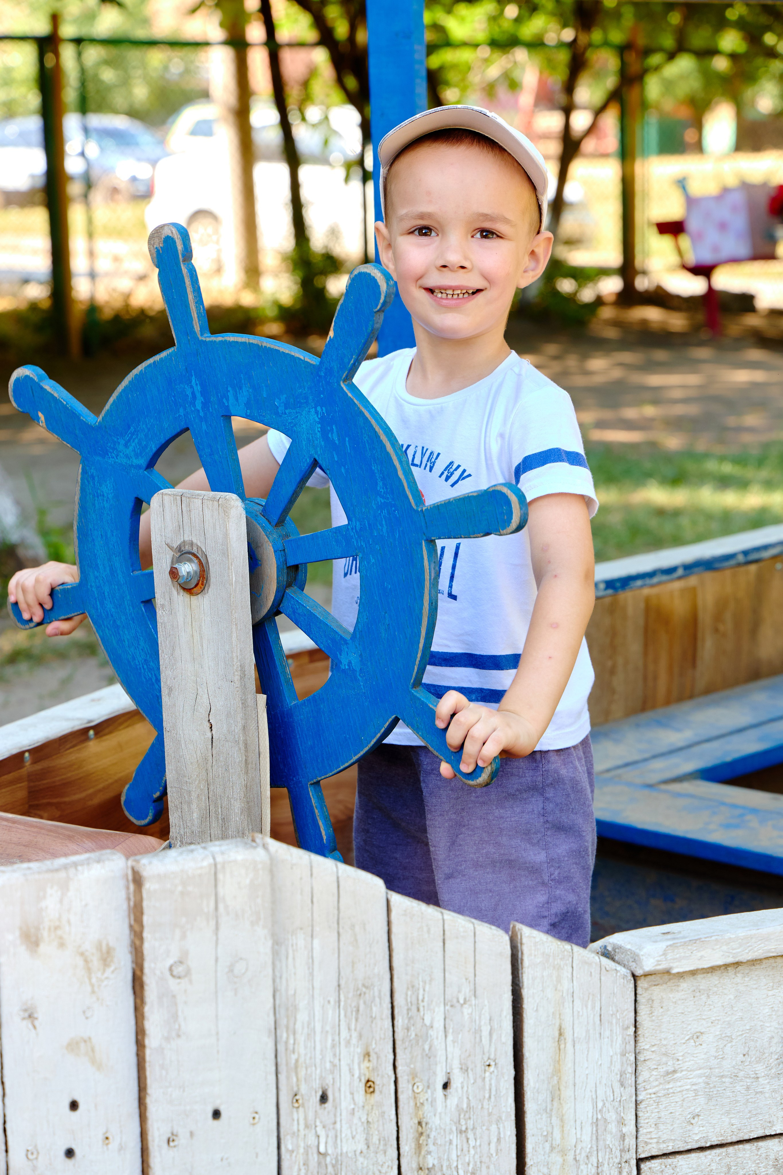 Пример летней съёмки в детском саду № 92 младшая группа Ромашки. Фотограф Выпускные альбомы Таганрог Сергей Коробченко