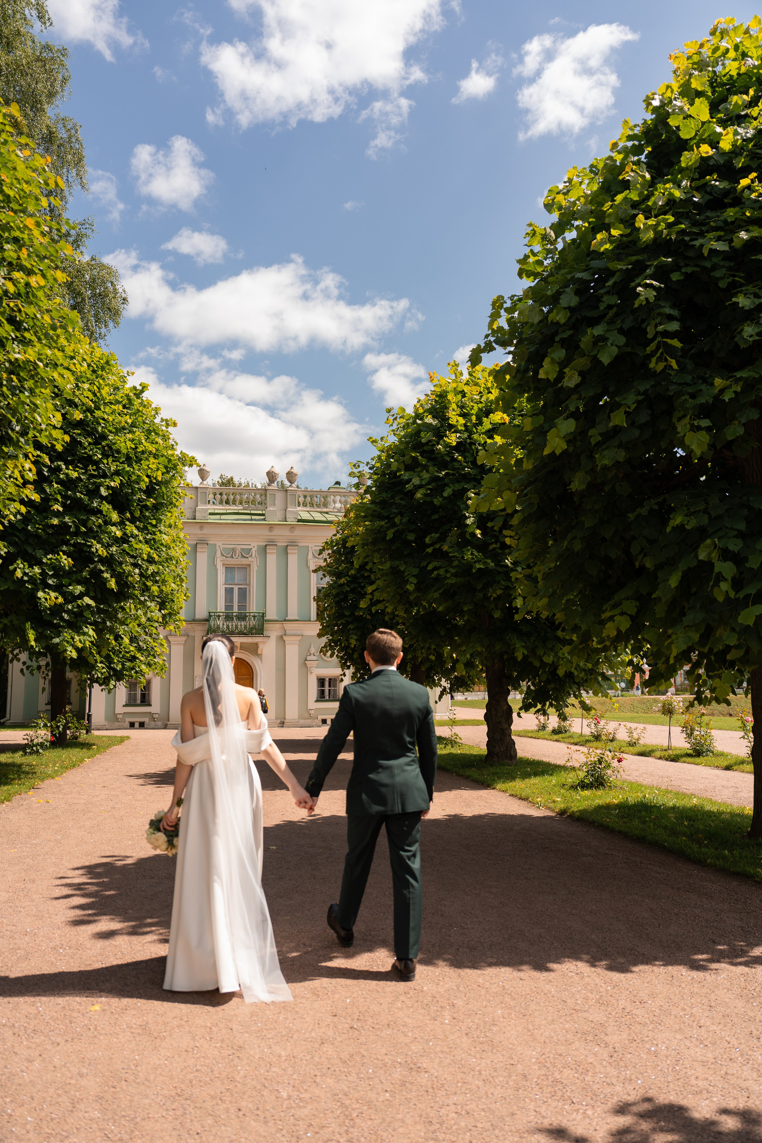 Влад и Илина в Кусково. Свадебный фотограф в Москве Анна Полушина