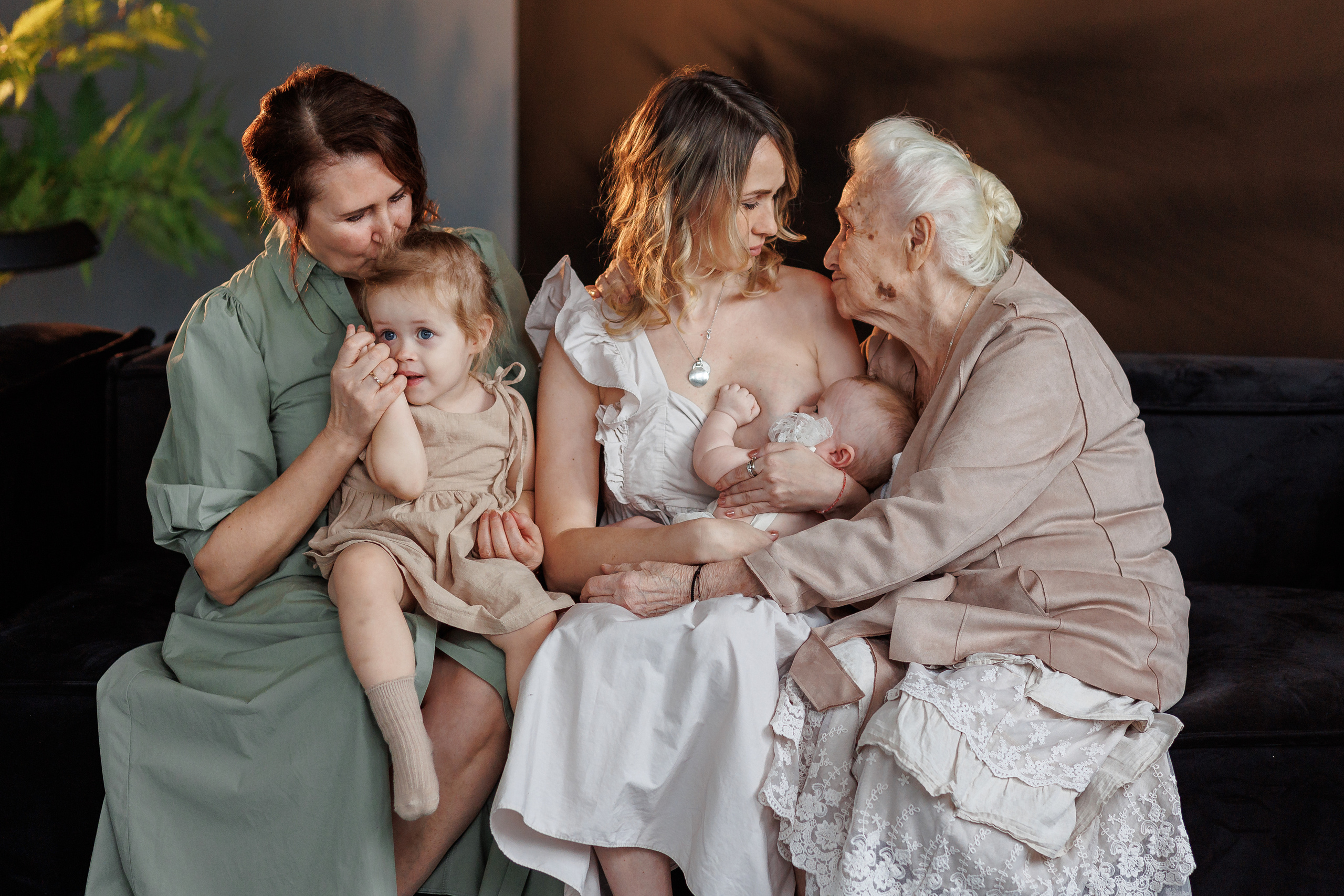 4 поколения. Семейный фотограф в Саратове Юлия Охотникова