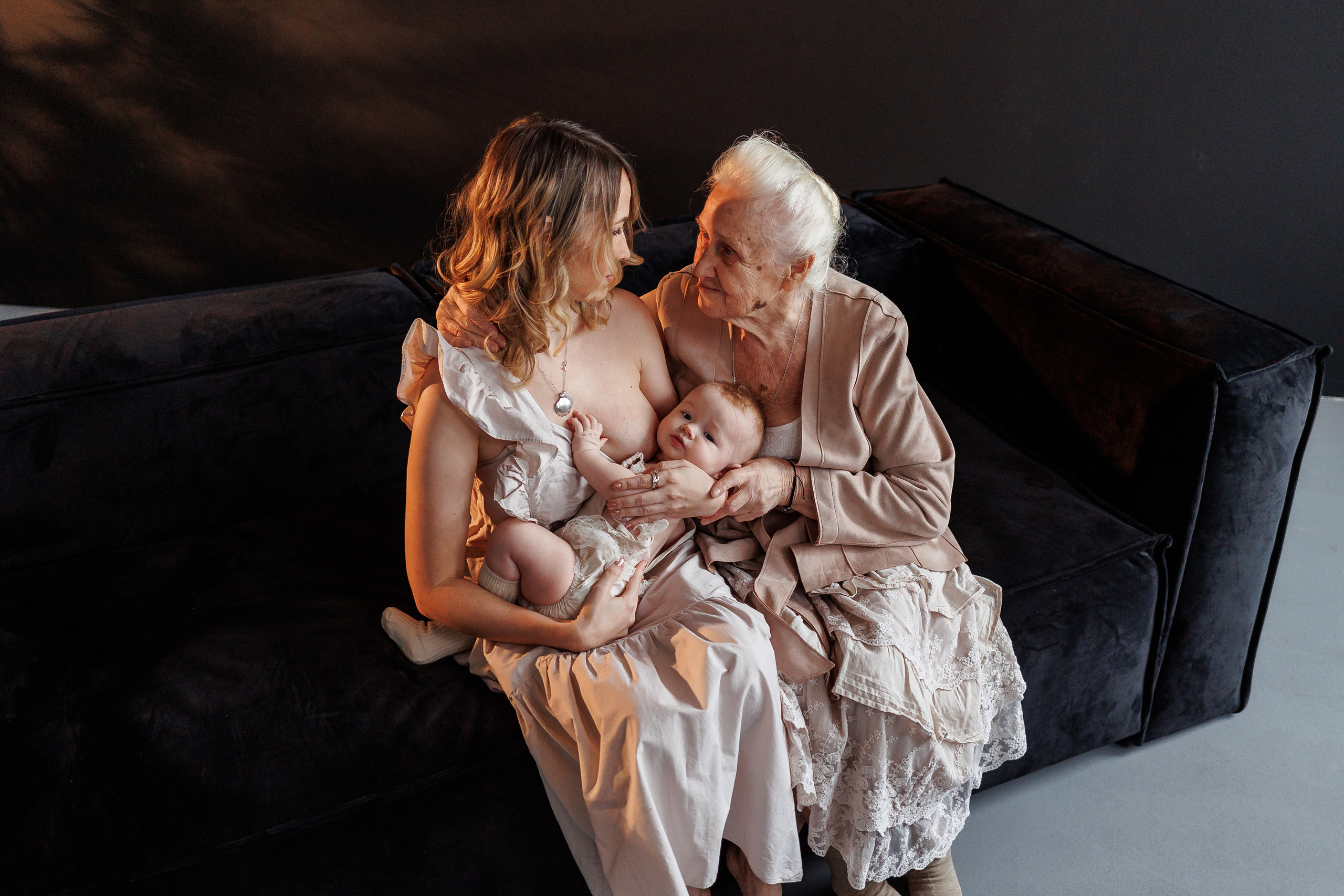 4 поколения. Семейный фотограф в Саратове Юлия Охотникова