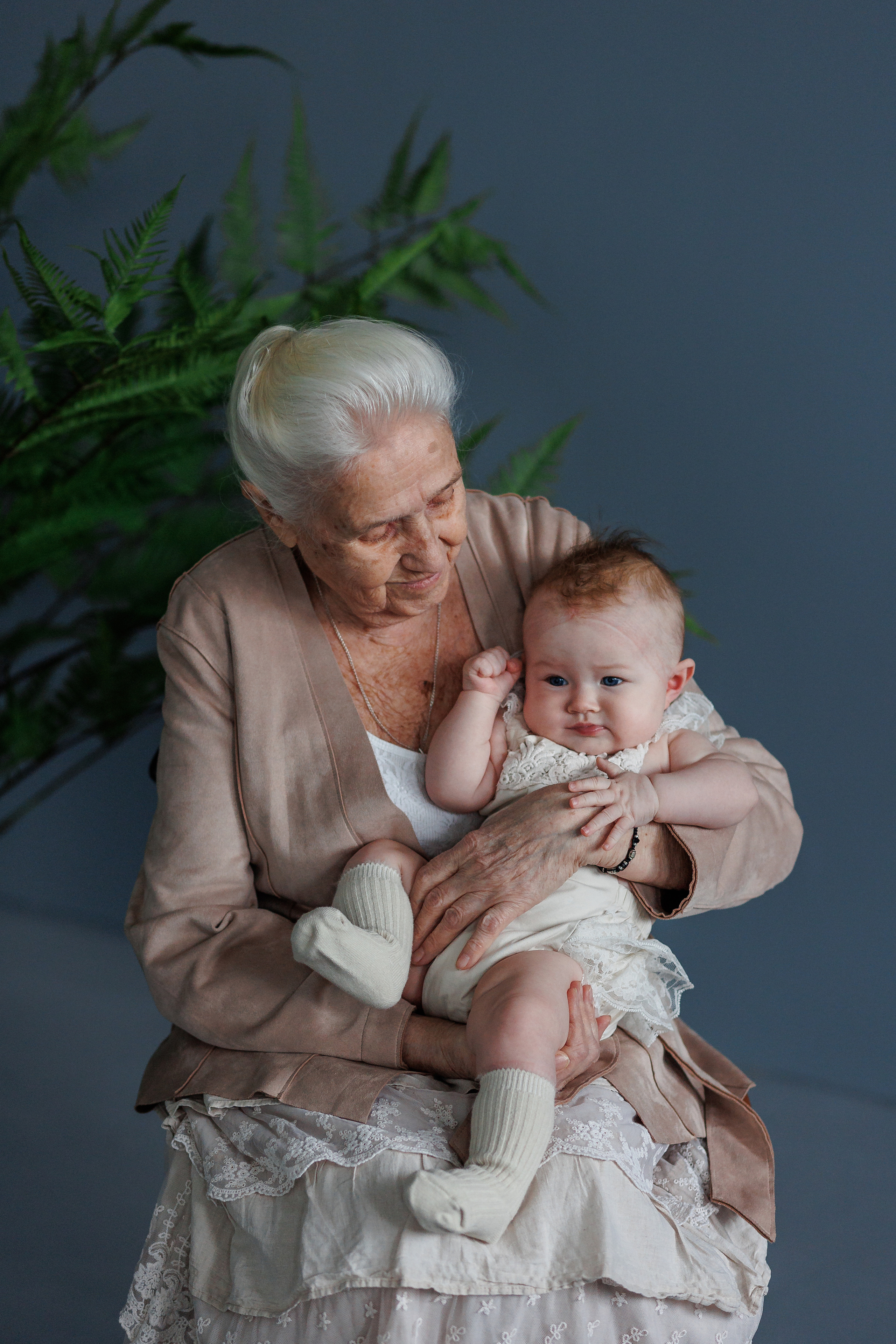 4 поколения. Семейный фотограф в Саратове Юлия Охотникова