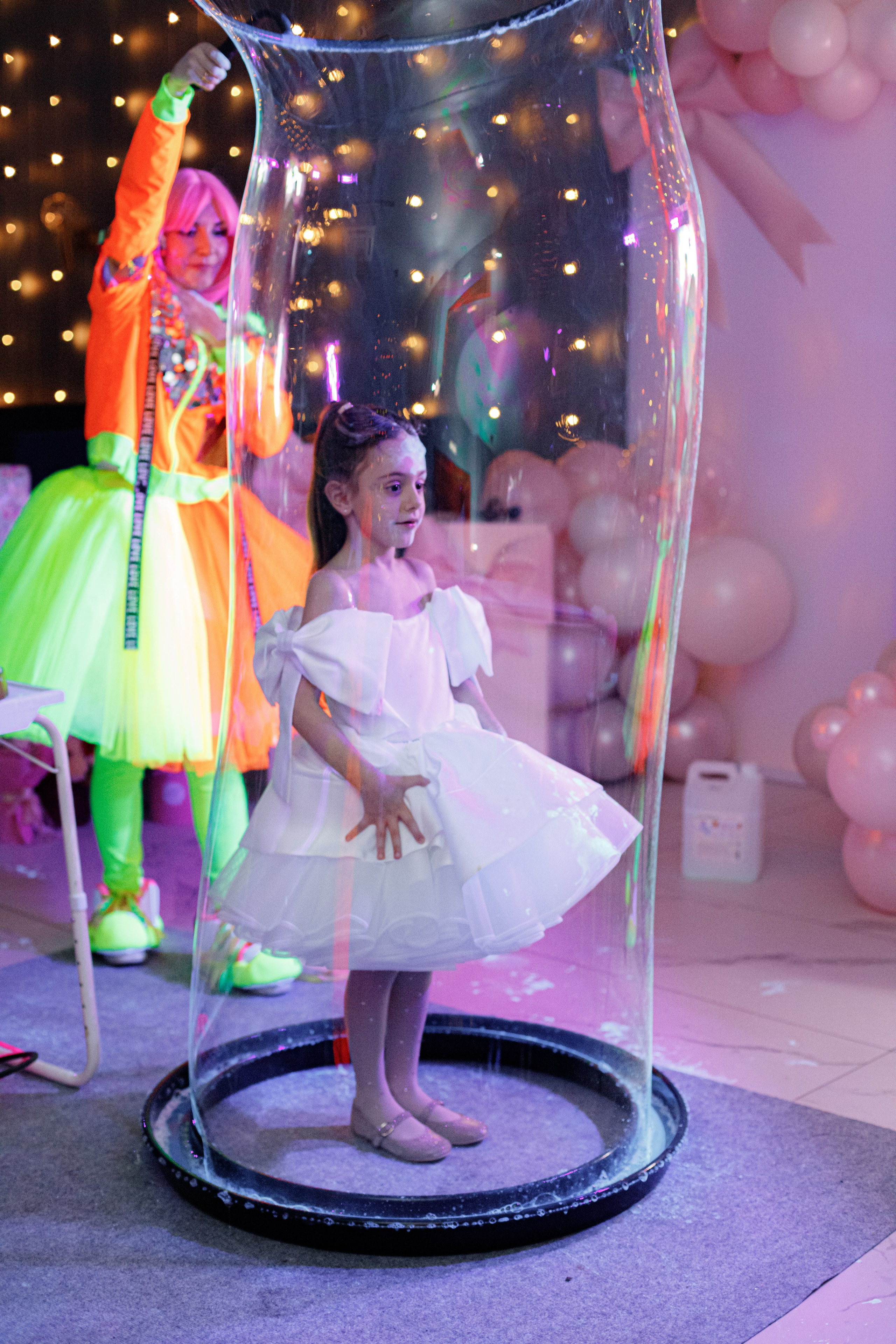 ASIA'S BIRTHDAY PARTY. Photokarish