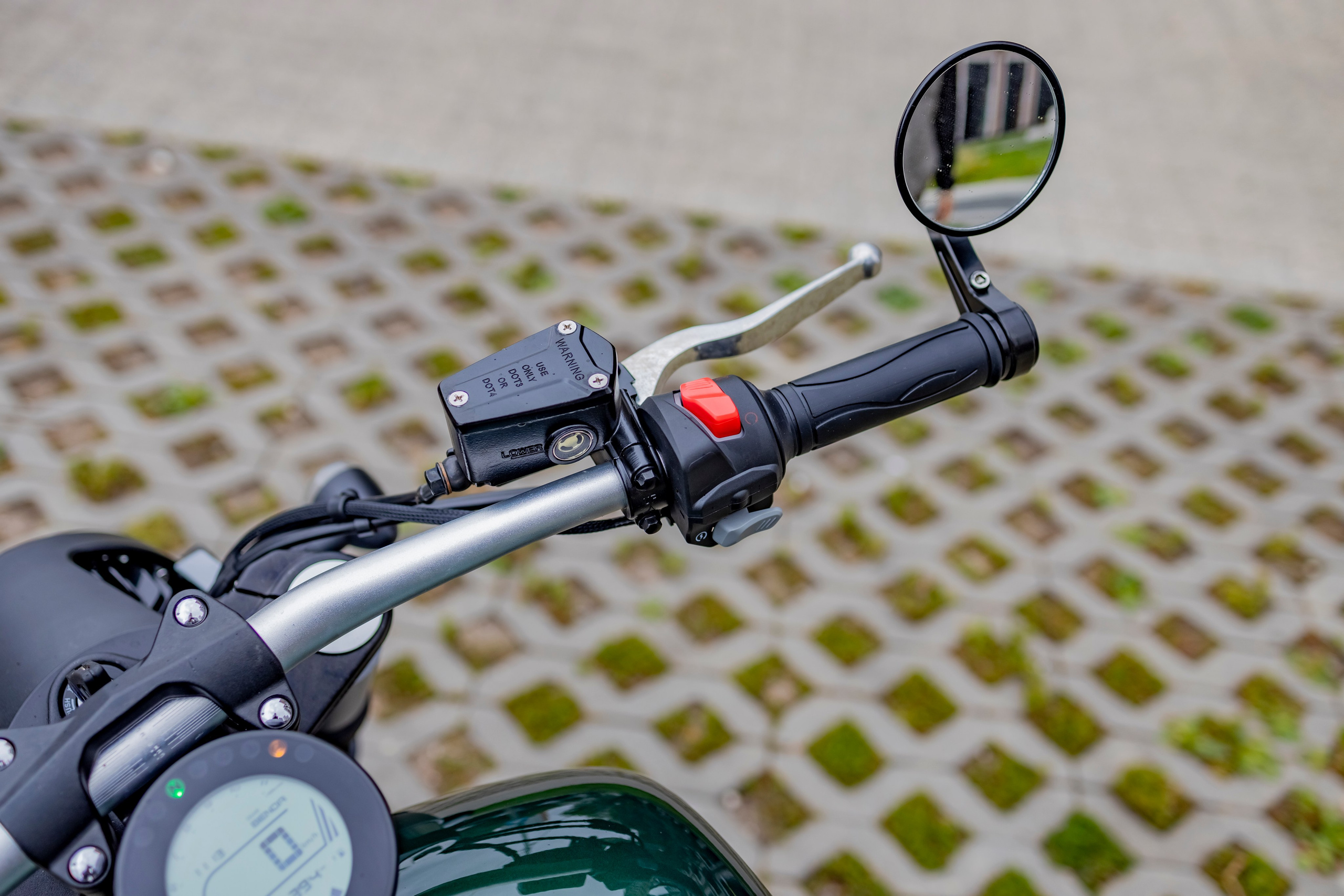 Съемка для журнала мотоцикл Benda Chinchilla. Репортажный, семейный и студийный фотограф в Москве Демин Алексей