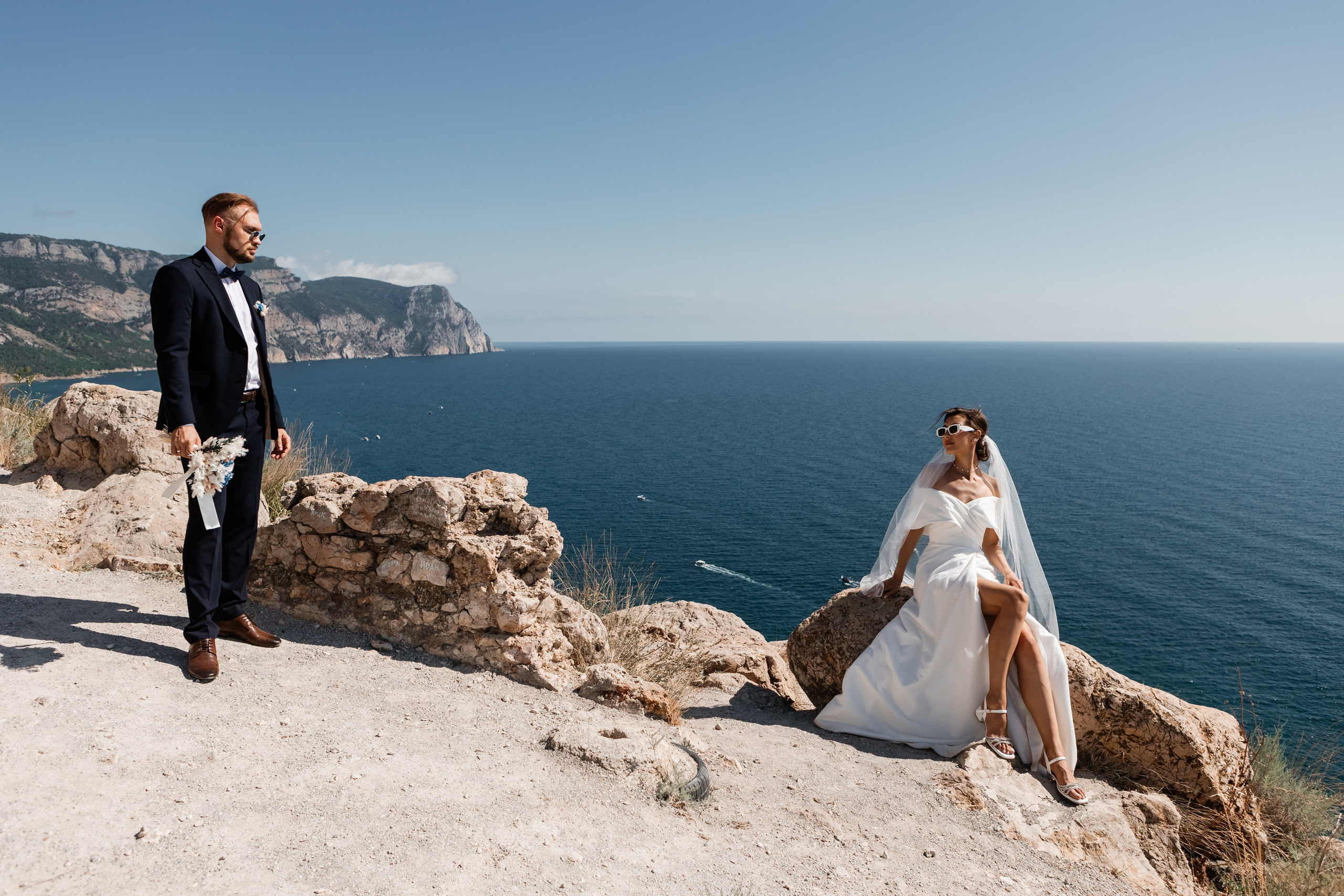 Свадебная съёмка в Балаклаве в крепости Чембало. Свадебный фотограф, фотосъемка в Крыму, Севастополе, Симферополе, Ялте