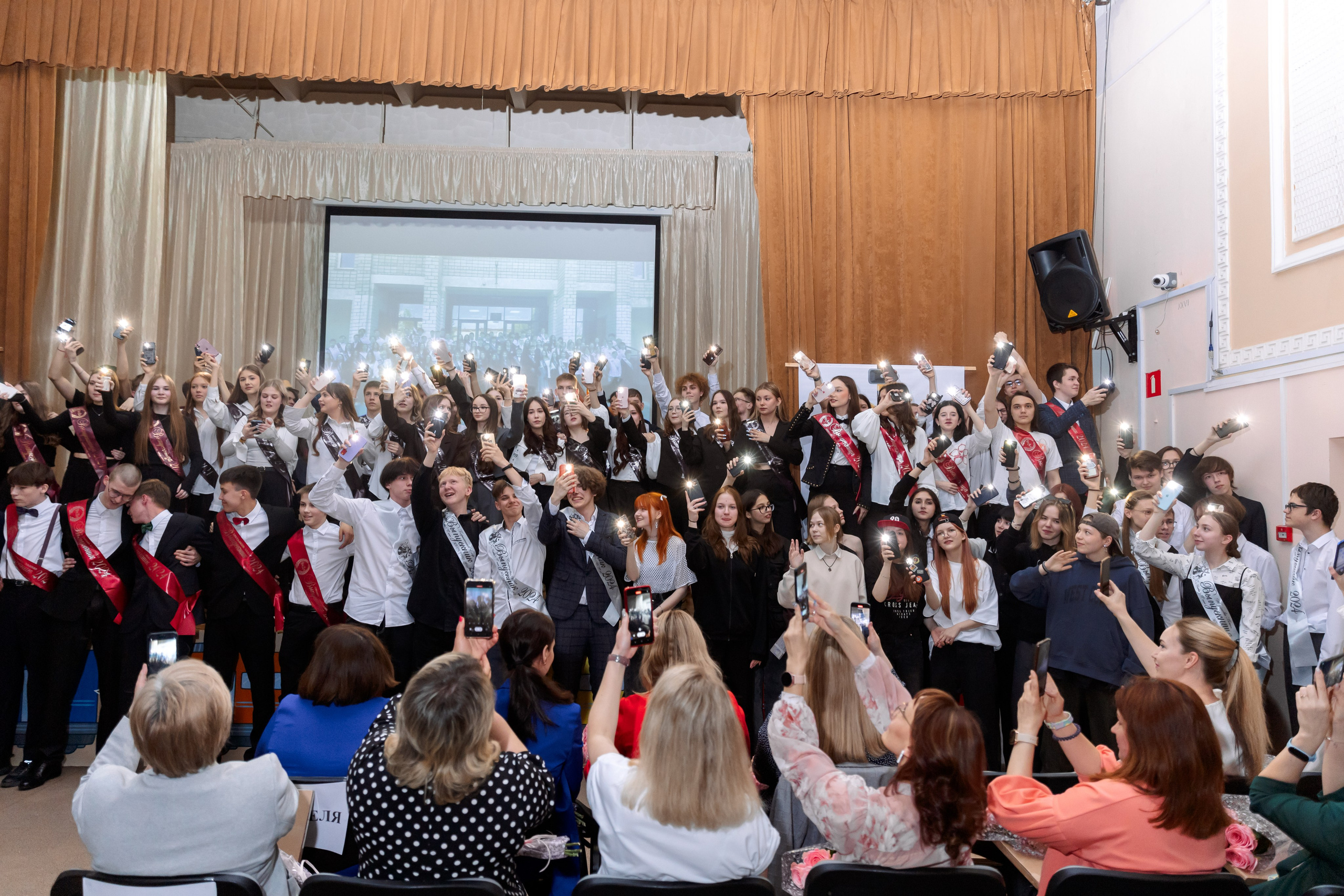 Выпускной шк 88 9-е кл. 24.05.2024. Свадебный и Семейный фотограф г. Ижевск Гульназ Солдатова. Гульназ фото