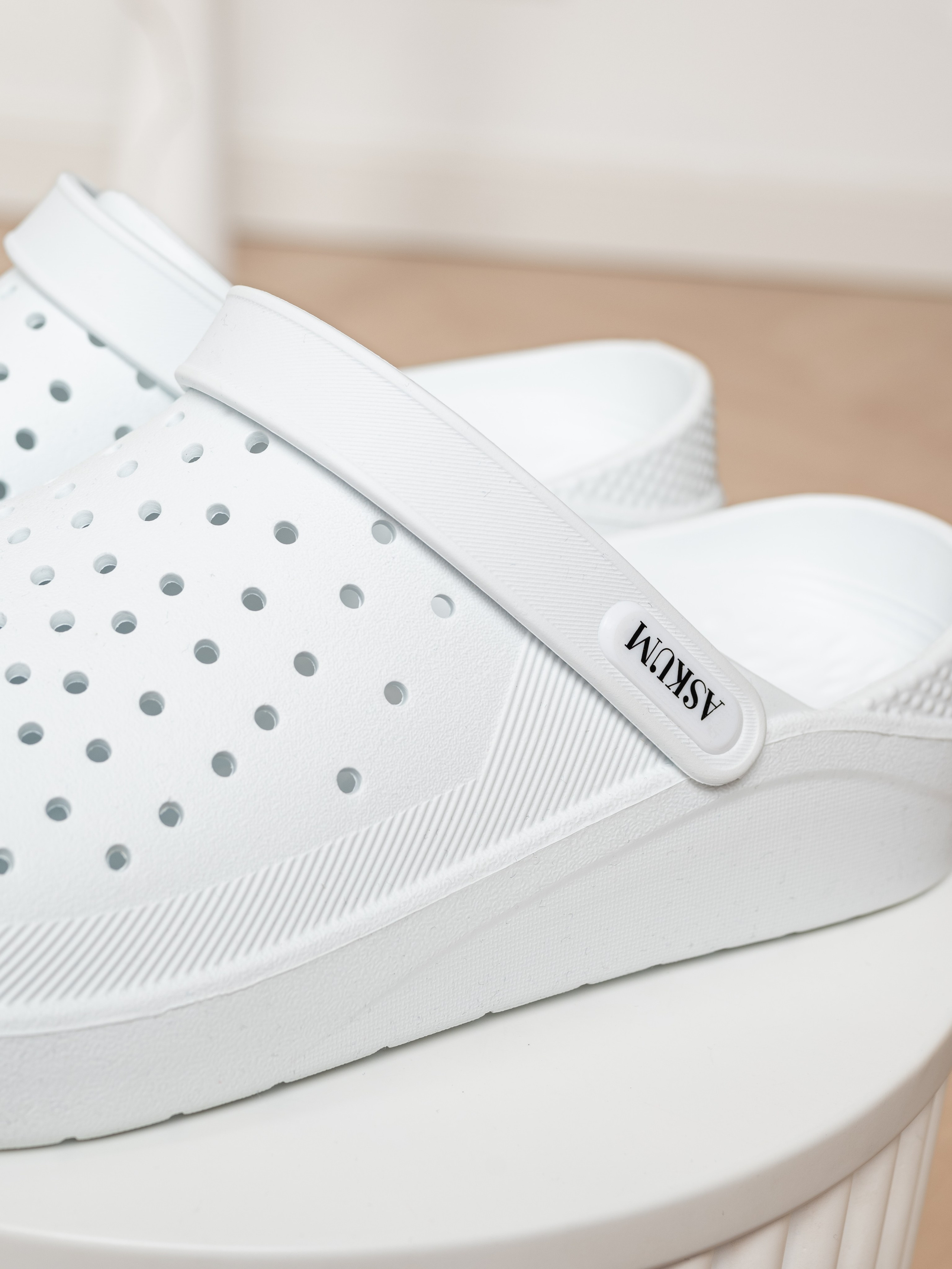 Сабо 2. Предметный фотограф, фото для маркетплейсов Пятигорск, КМВ